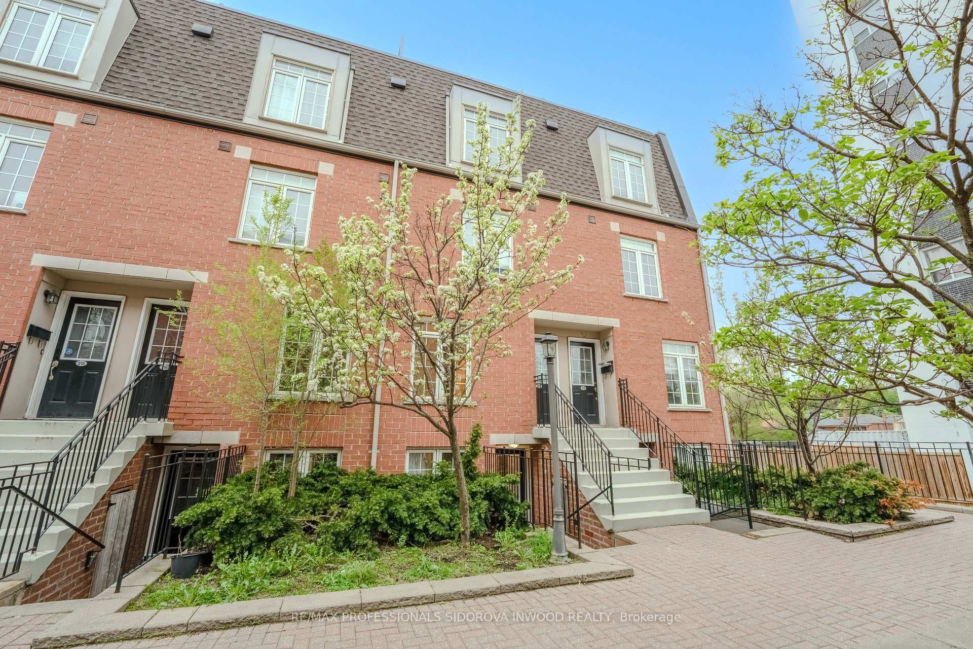 870 Jane Street Unit 117, Toronto W03