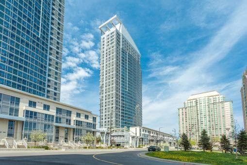 38 Lee Centre Drive Unit 801, Scarborough (West Hill / Highland Creek), ON M1H 3J7 - Photo 1