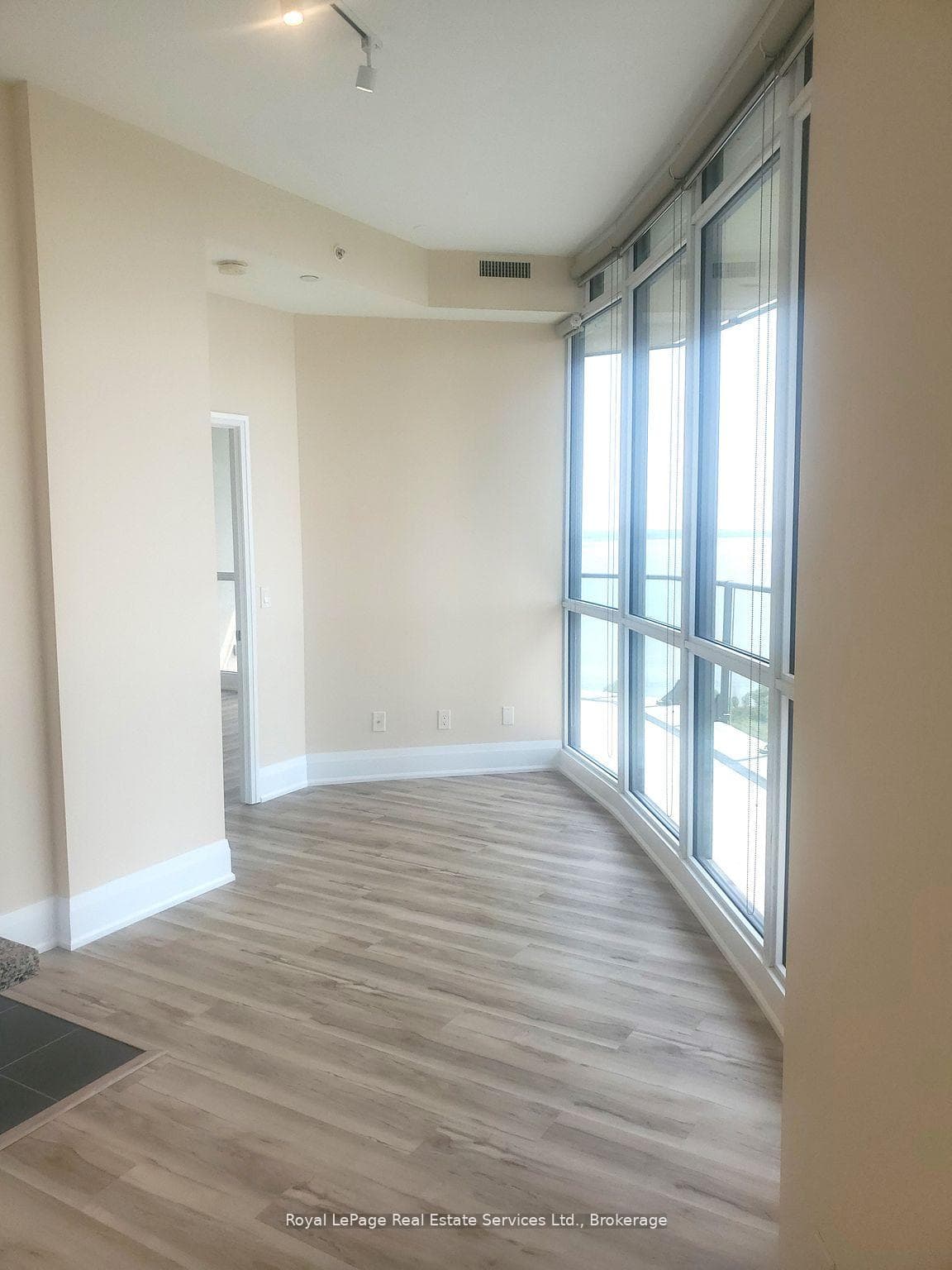 59 Annie Craig Drive Unit 3702, Liberty Village / Parkdale / South Parkdale, ON M8V 0C4 - Photo 1