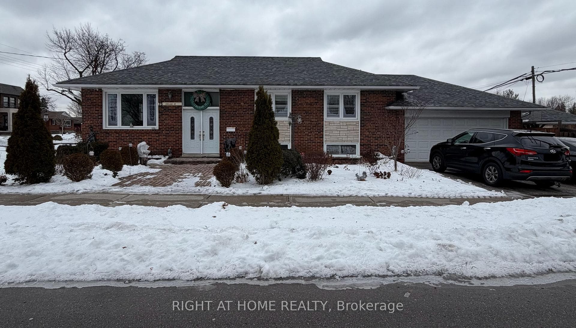 75 Crosland Drive Unit Basement, Dorset Park / Kennedy Park, ON M1R 4N4 - Photo 1
