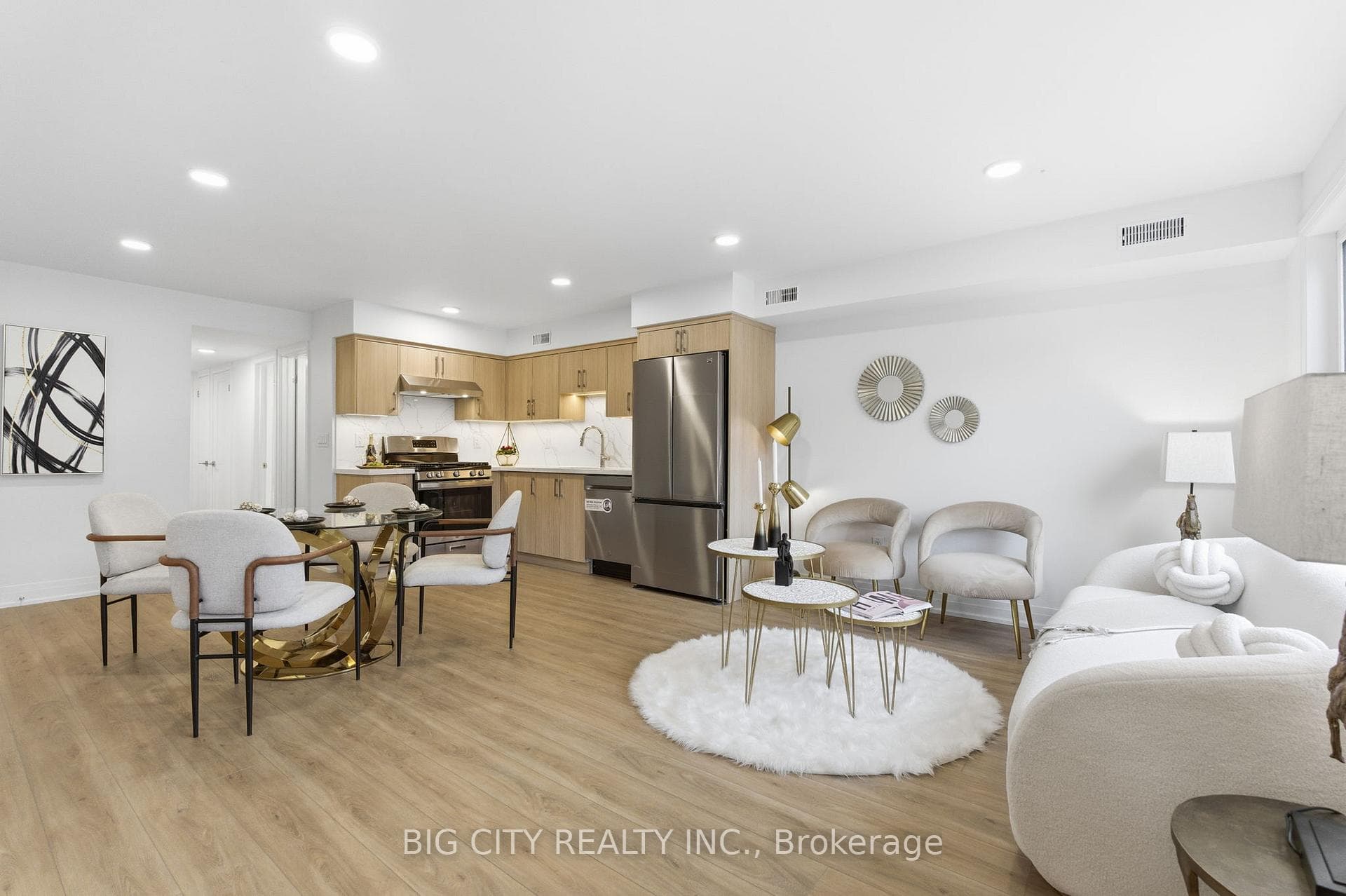 68 Westholme Avenue Unit 2, Bloor West Village / Swansea, ON M6P 3B8 - Photo 1