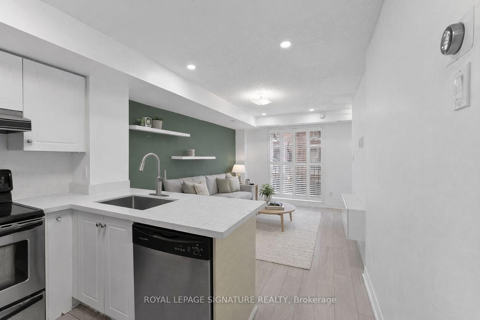 22 Laidlaw Street Unit 1207, High Park / Junction / Roncesvalles, ON M6K 1X2 - Photo 1