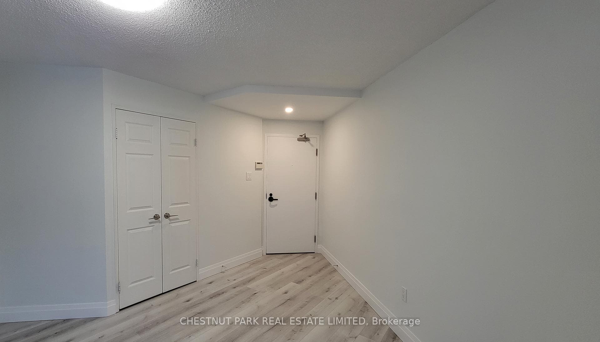 25 Maitland Street Unit 1201, Regent Park / Cabbagetown / St. James Town