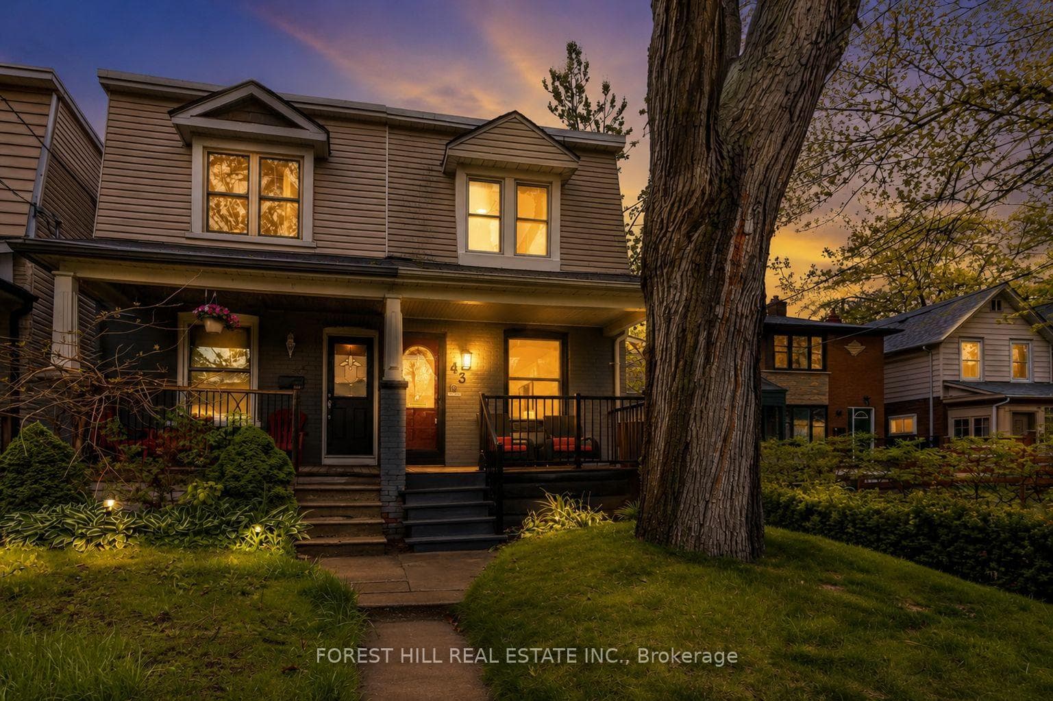 43 Norwood Road, The Beaches / Upper Beaches, ON M4E 2S1 - Photo 1