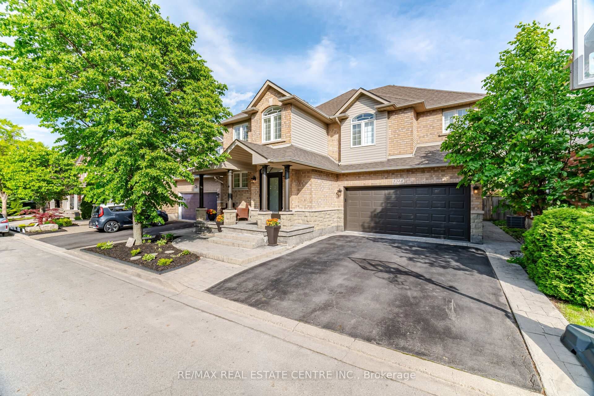 5388 Kindos Street, Burlington, ON L7L 7M6 - Photo 1