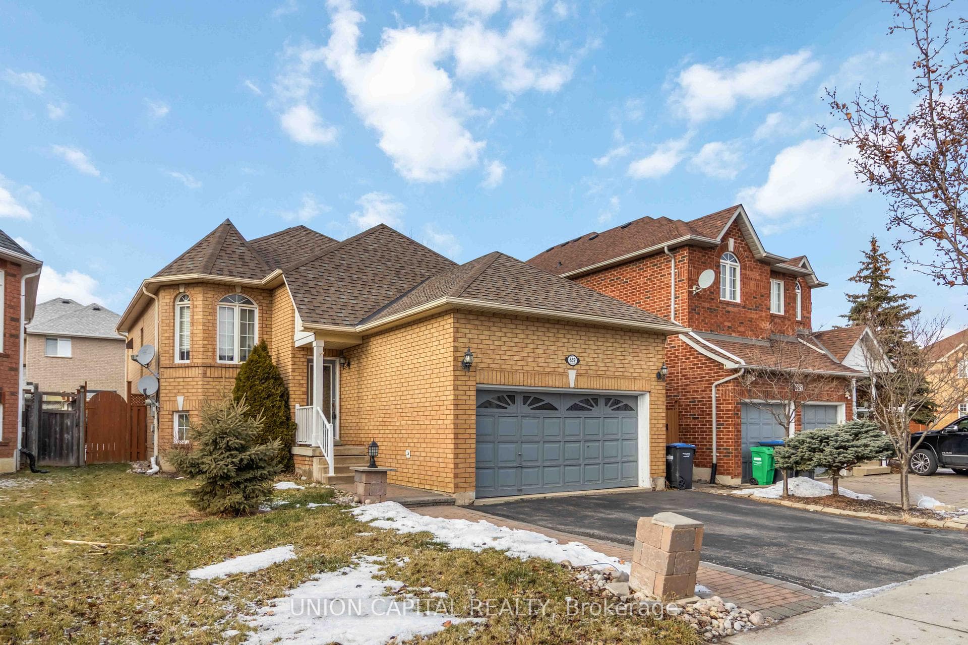 639 Twain Avenue Unit Lower, Mississauga, ON L5W 1M1 - Photo 1