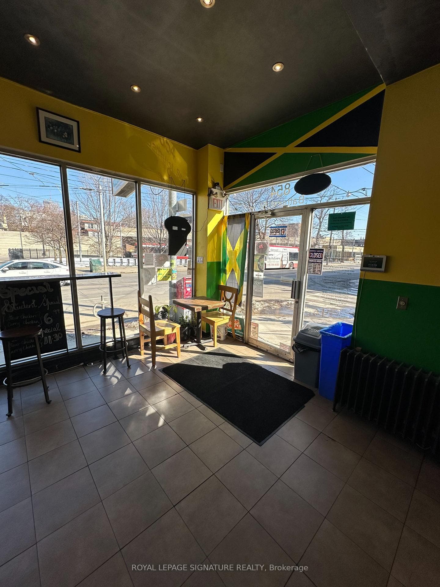 854 Bathurst Street Unit Store Front, Annex / Yorkville / Summerhill, ON M5R 3G2 - Photo 1
