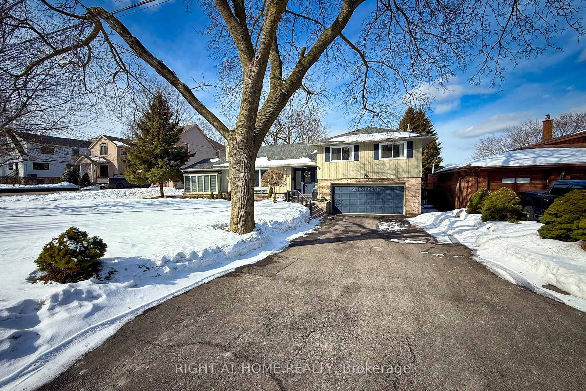 6 Fairhaven Drive, Etobicoke (Kingsview Village / Humber Heights), ON M9P 2P6 - Photo 1