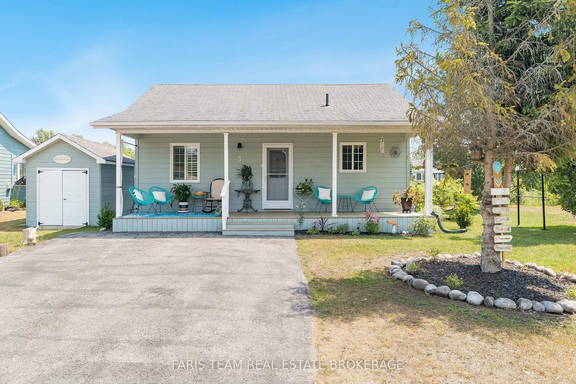 3 Awenda Avenue, Wasaga Beach, ON L9Z 1X7 - Photo 1
