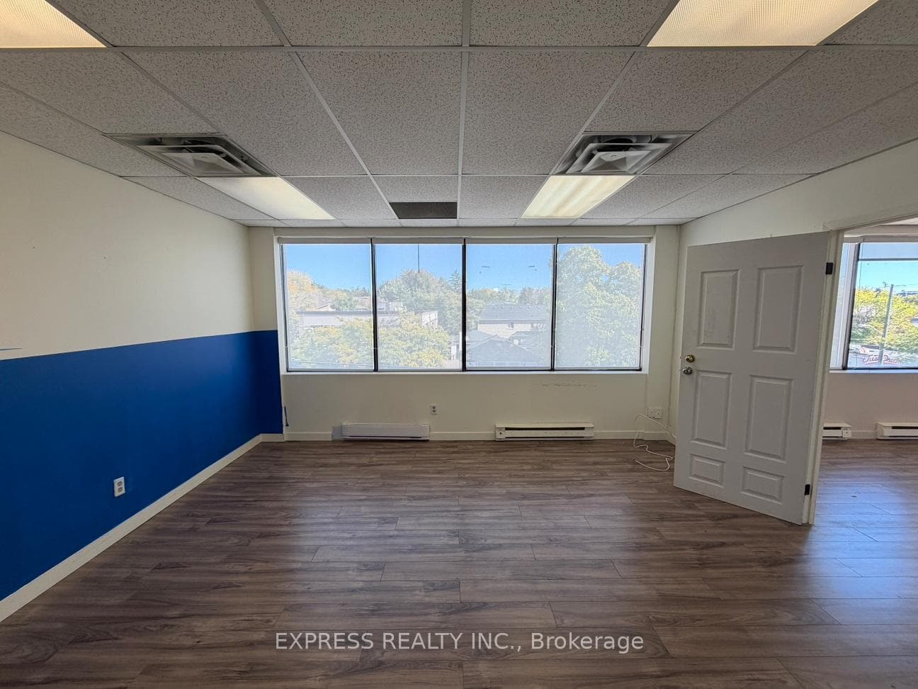 142 Willowdale Avenue Unit 303, Willowdale / Newtonbrook, ON M2N 4Y4 - Photo 1