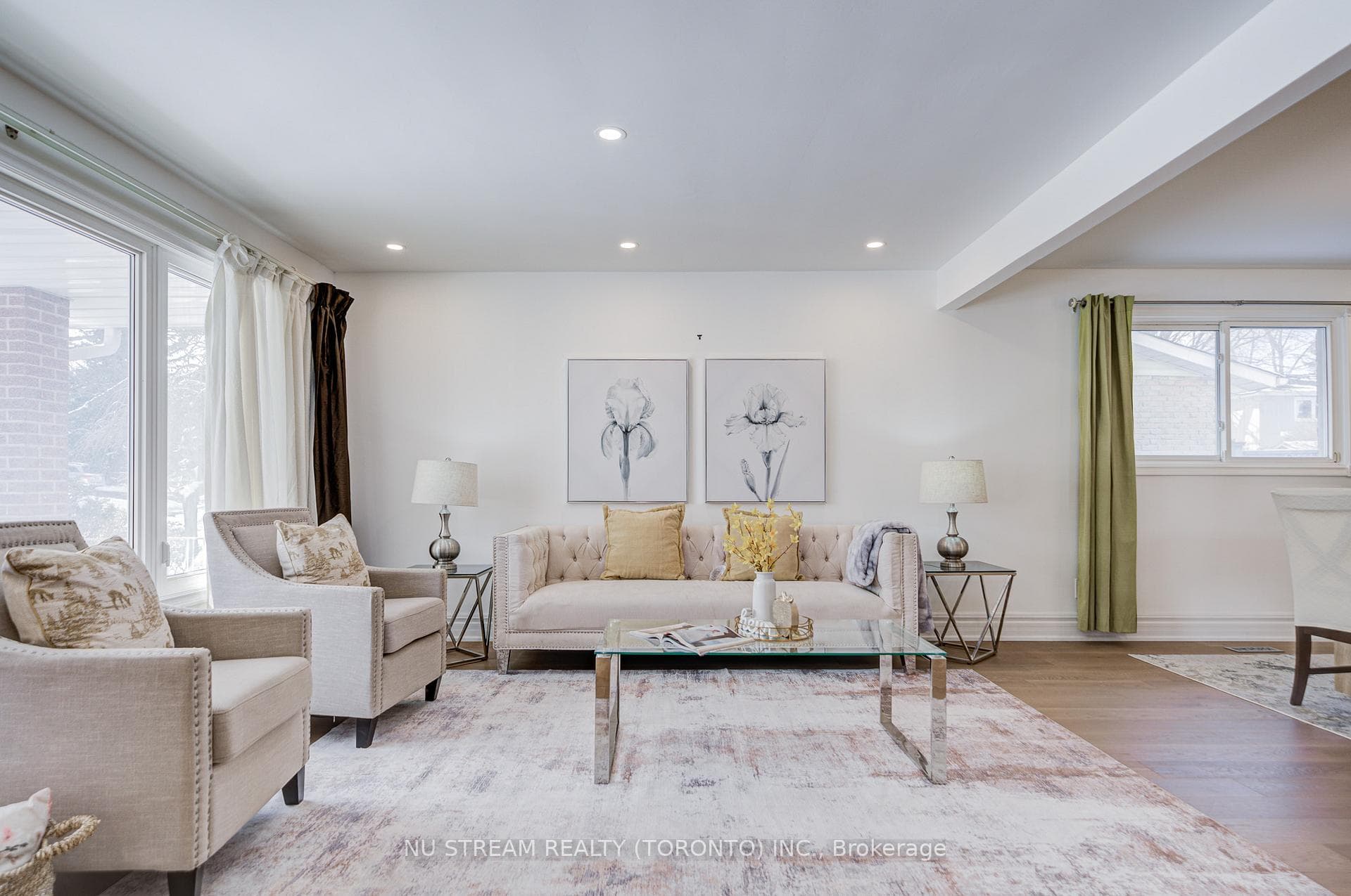 8 Hemingway Crescent, Markham