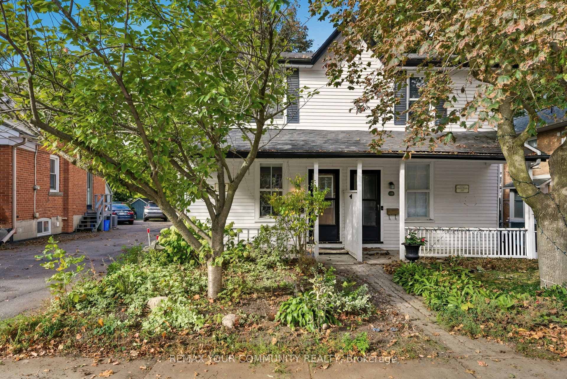 30 Elizabeth Street, Richmond Hill, ON L4C 3V4 - Photo 1