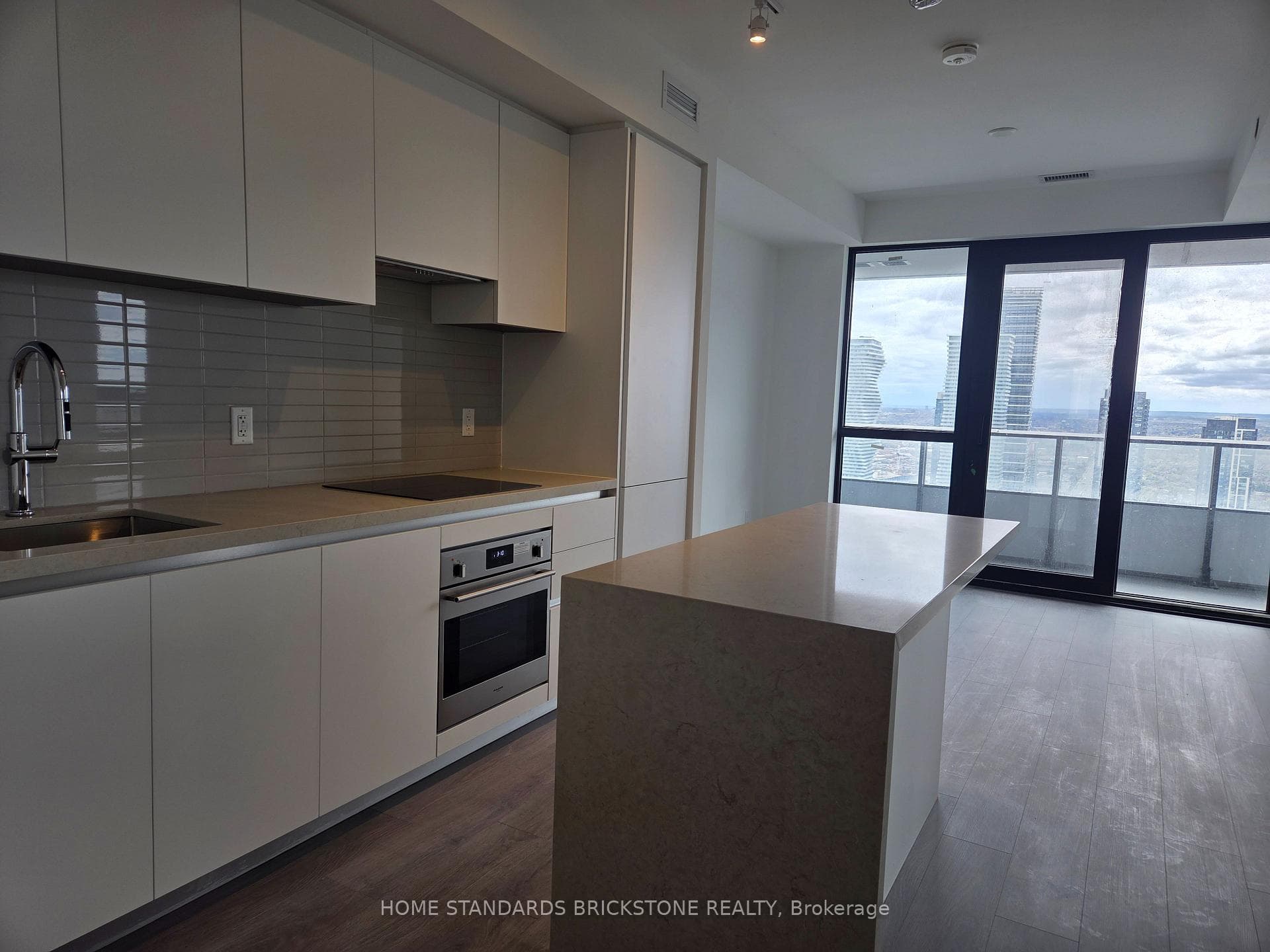 4015 The Exchange Street Unit 4807, Mississauga, ON L5B 0N9 - Photo 1