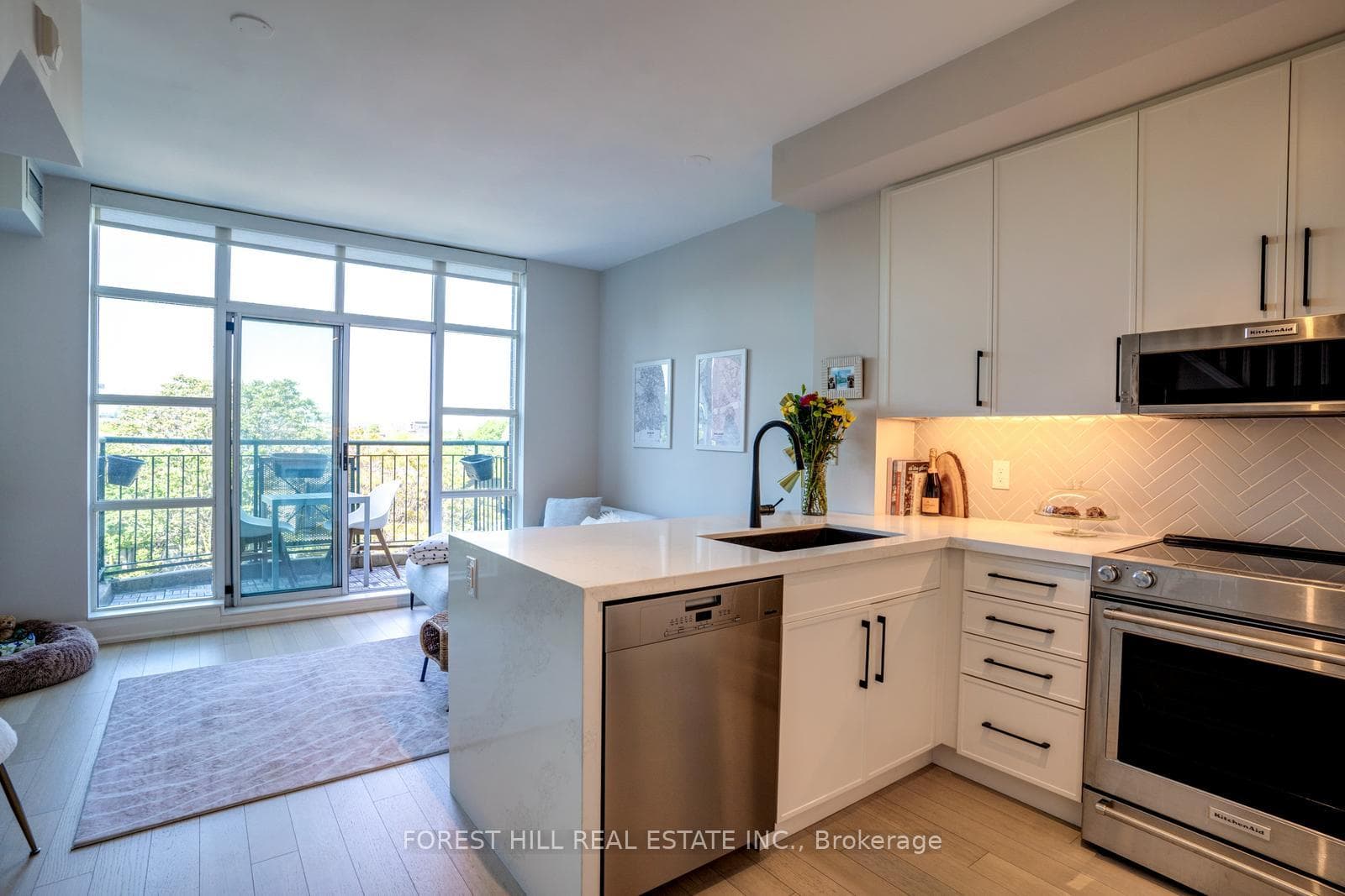901 Queen Street Unit 621, Toronto C01