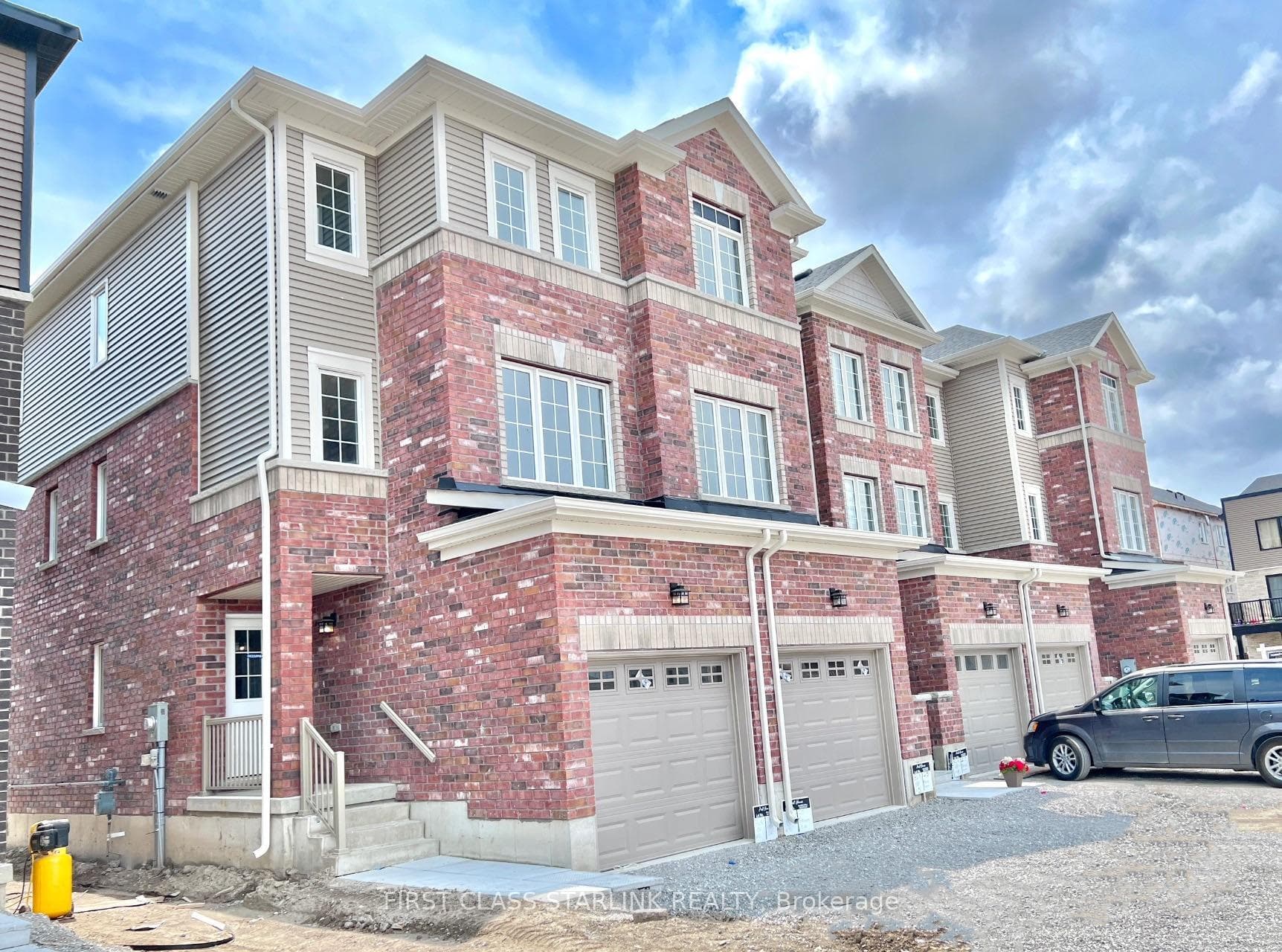 23 Tobias Lane, Barrie, ON L9J 0T8 - Photo 1