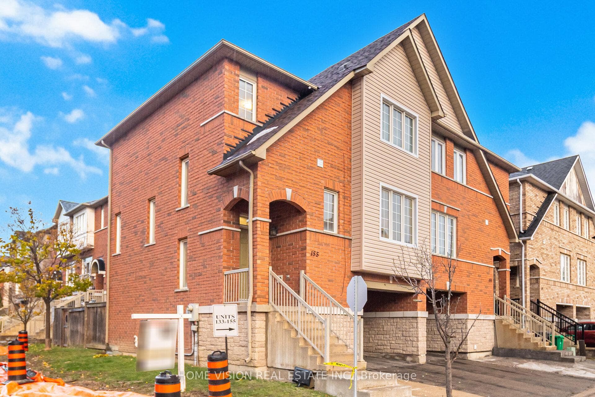 7155 Magistrate Terrace Unit 155, Mississauga, ON L5W 1Y9 - Photo 1
