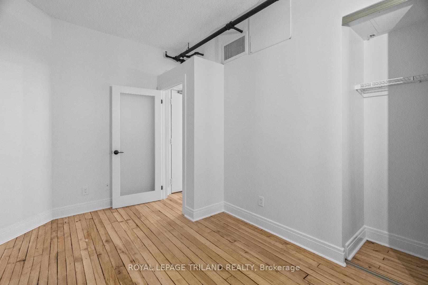 330 Clarence Street Unit 204, London East, ON N6A 6H6 - Photo 1