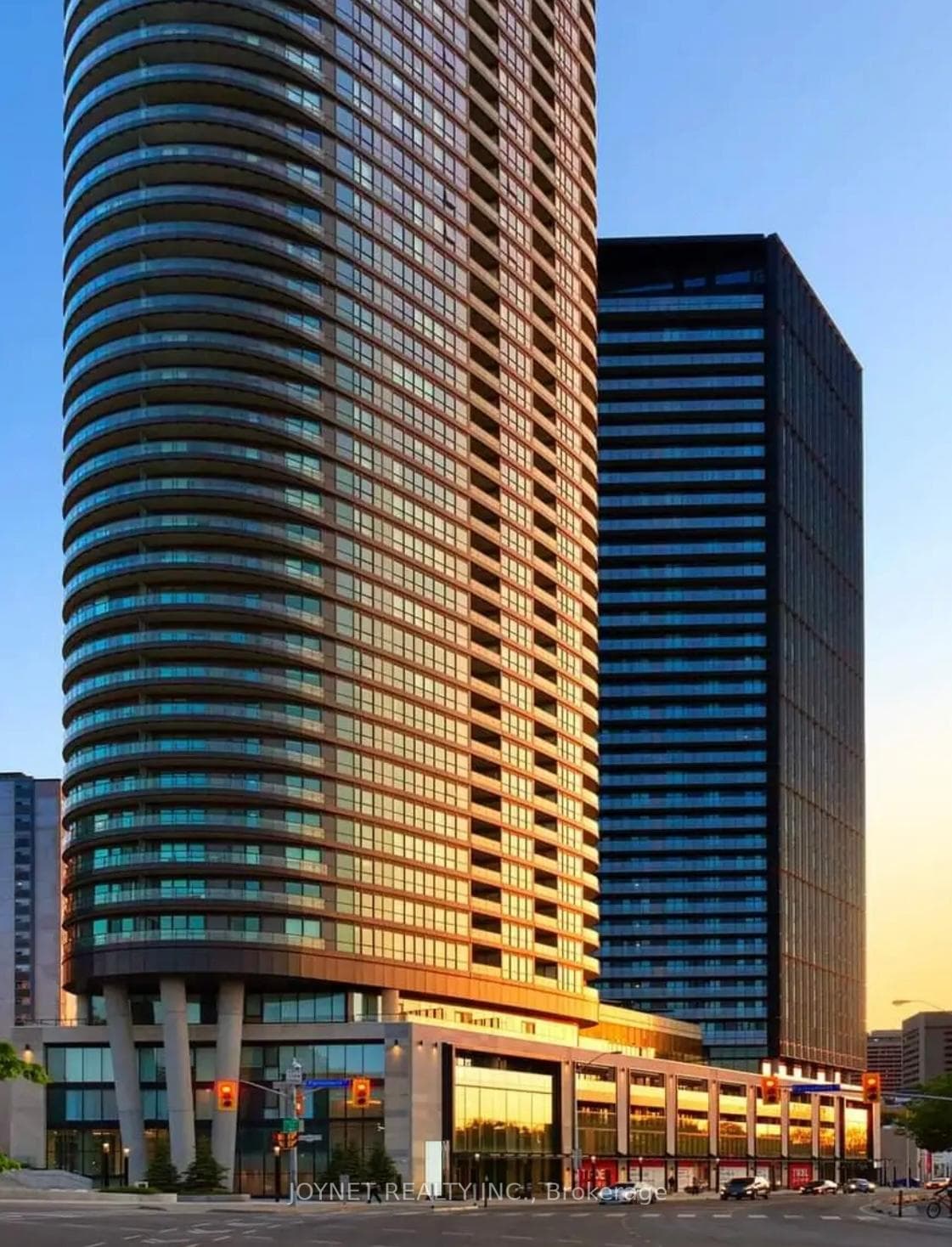 585 Bloor Street Unit 2221, Regent Park / Cabbagetown / St. James Town, ON M4W 0B3 - Photo 1