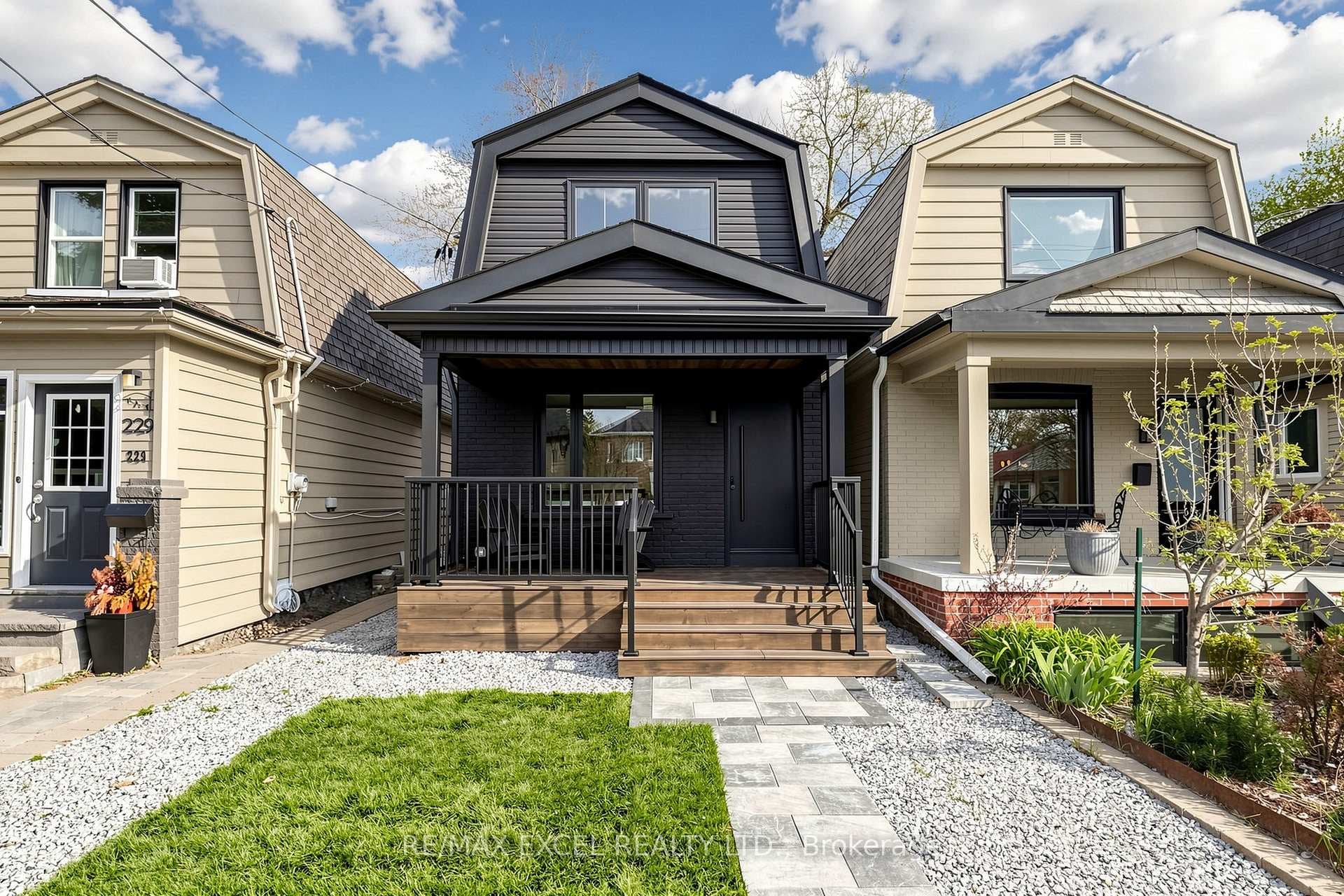 227 Donlands Avenue, Danforth / East York, ON M4J 3P9 - Photo 1