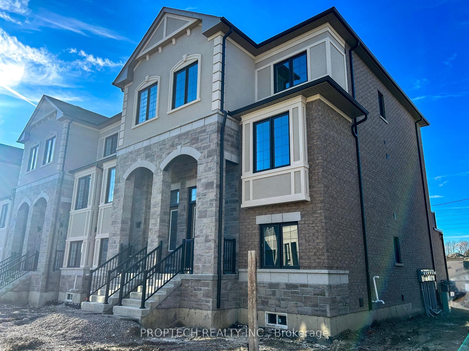 15 Peace Lane, Richmond Hill