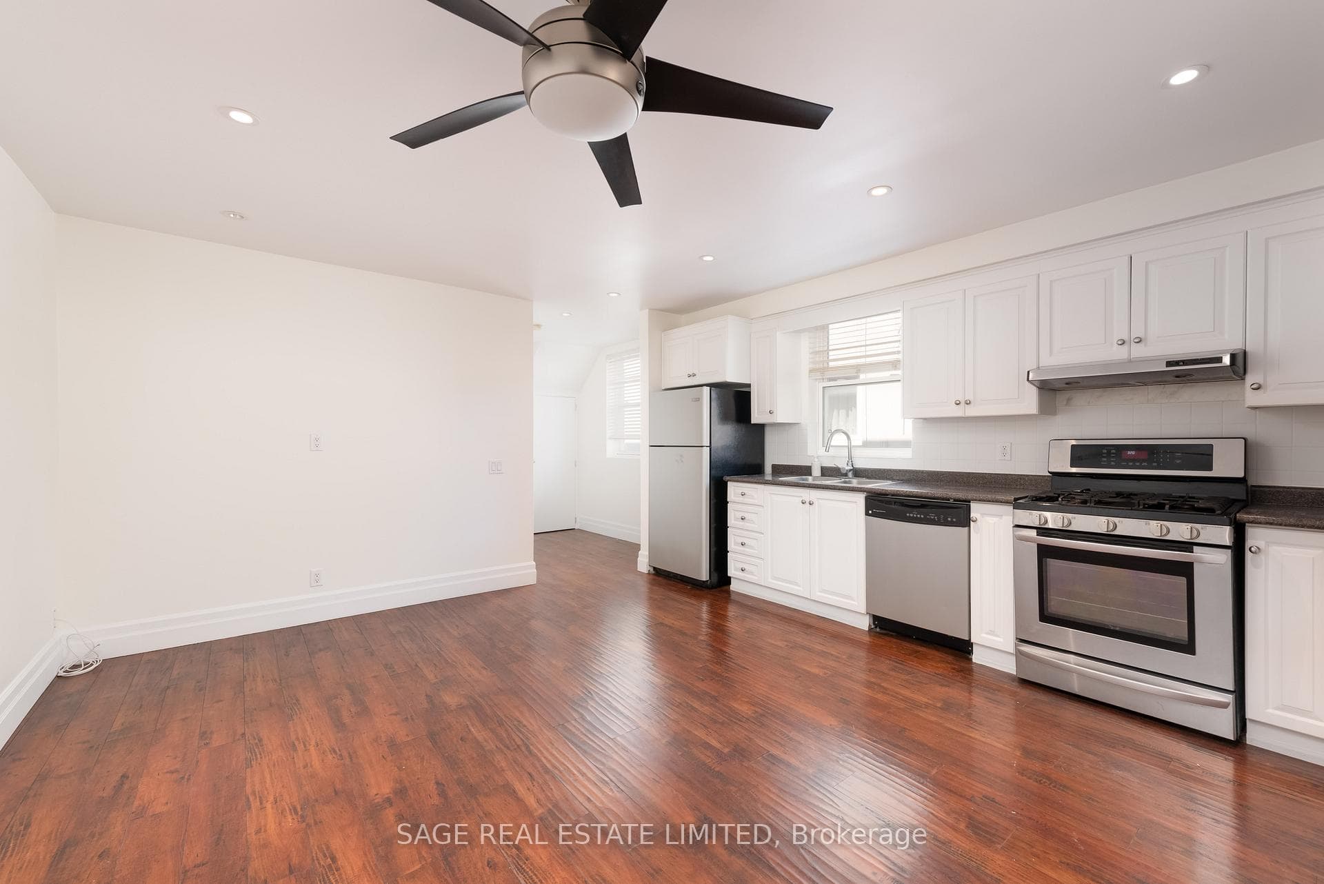 97 Holwood Avenue Unit MAIN, Keelesdale / Eglinton West, ON M6M 1P7 - Photo 1