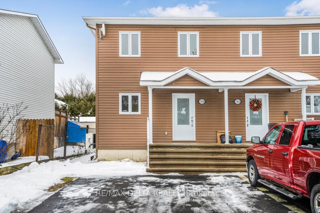 788 LAWRENCE Street, Clarence-Rockland, ON K4K 1C5 - Photo 1