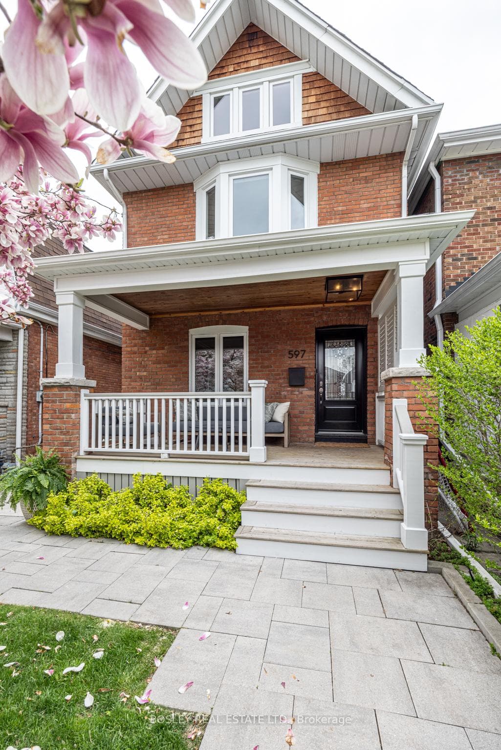 597 Durie Street, Bloor West Village / Swansea, ON M6S 3H2 - Photo 1