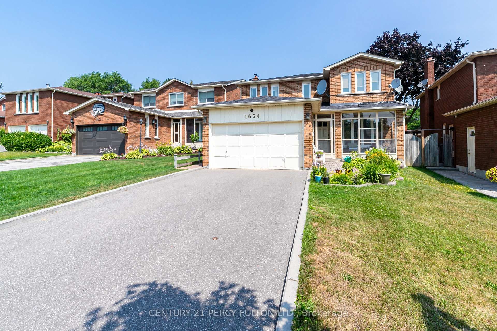 1634 Beaton Way, Pickering, ON L1X 1X8 - Photo 1