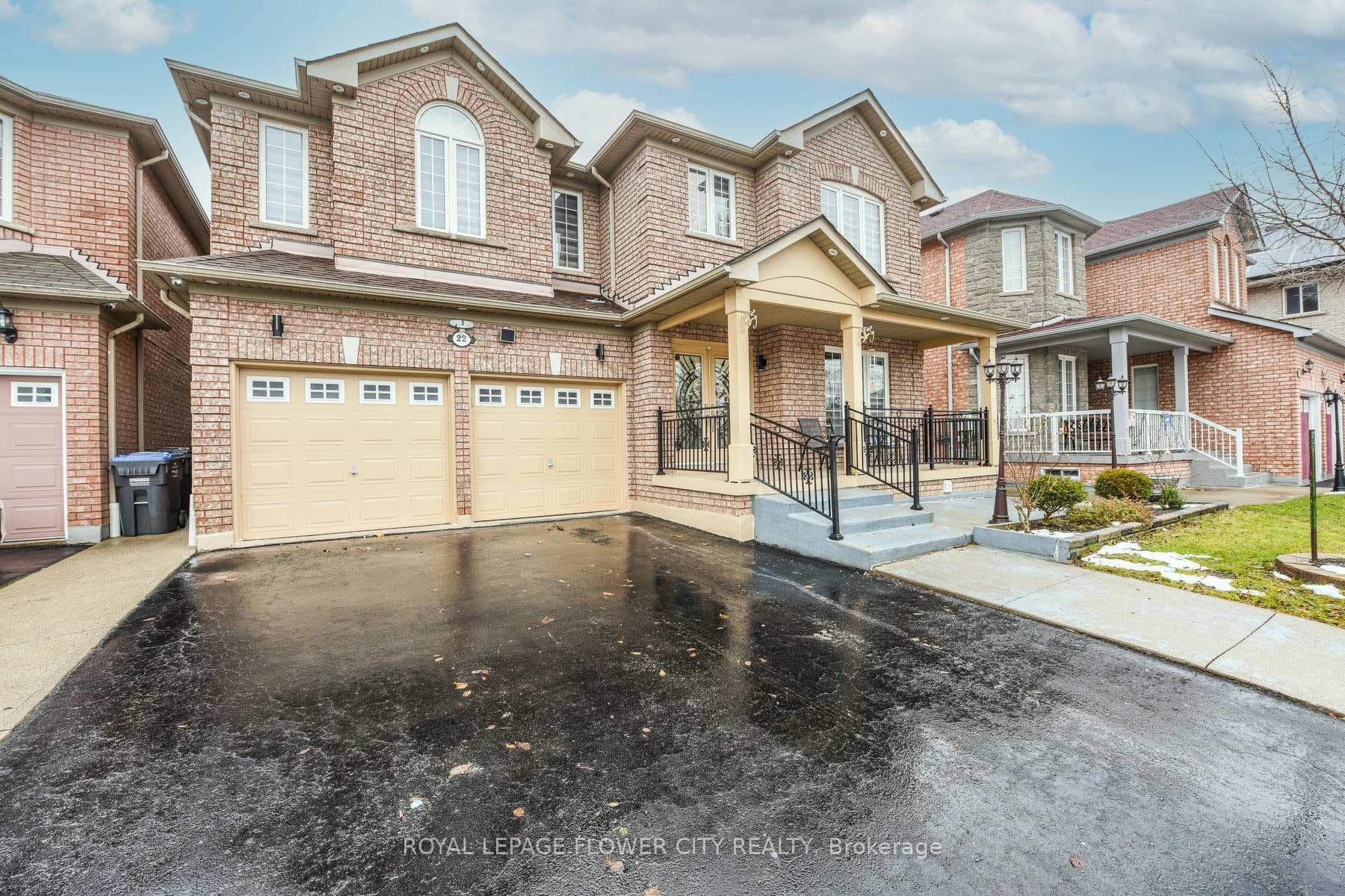 22 Wintersnow Court, Brampton, ON L6R 3G6 - Photo 1