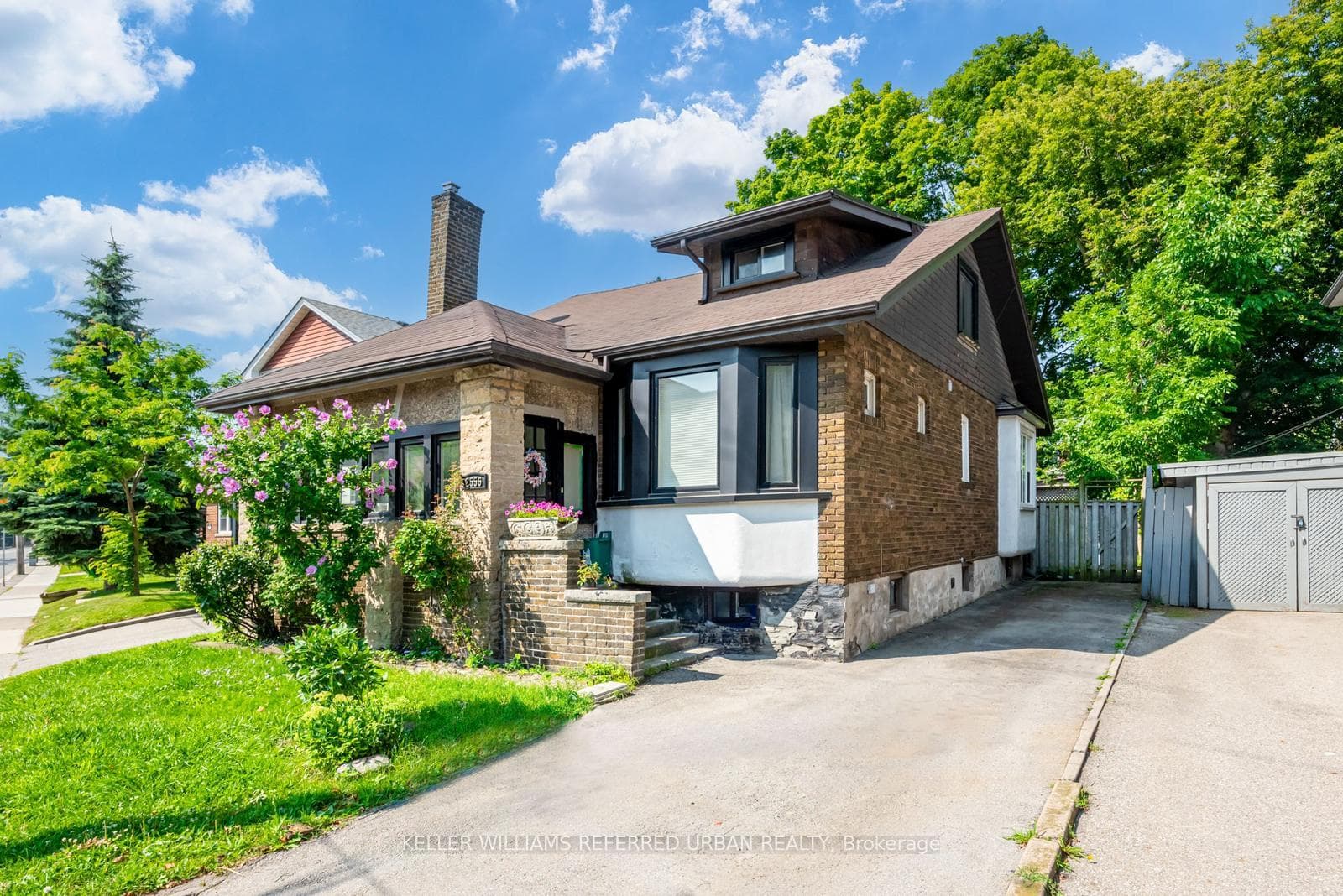 2556 Lake Shore Boulevard Unit Lower, Liberty Village / Parkdale / South Parkdale, ON M8V 1G1 - Photo 1