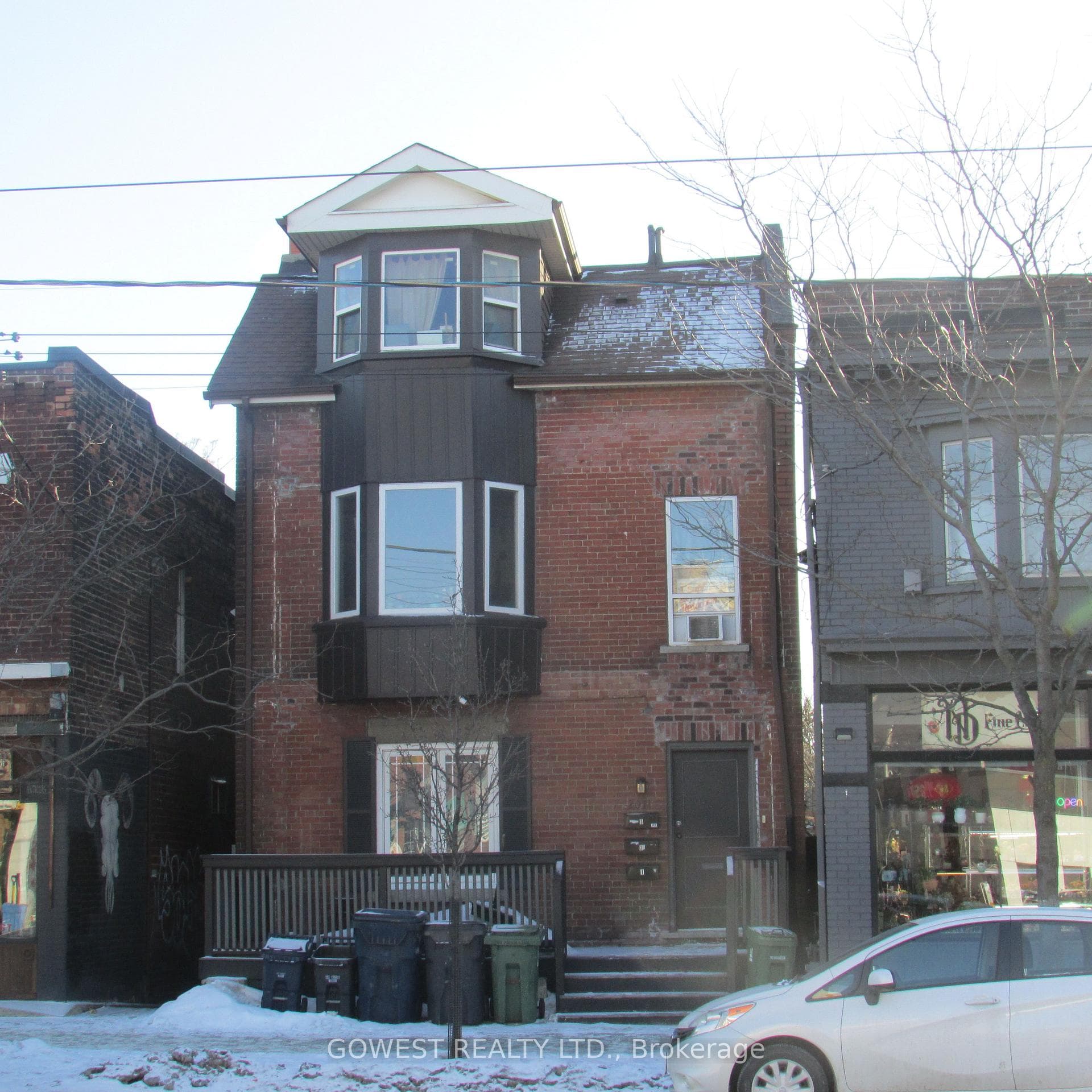 2011 Dundas Street, High Park / Junction / Roncesvalles, ON M6R 1W7 - Photo 1
