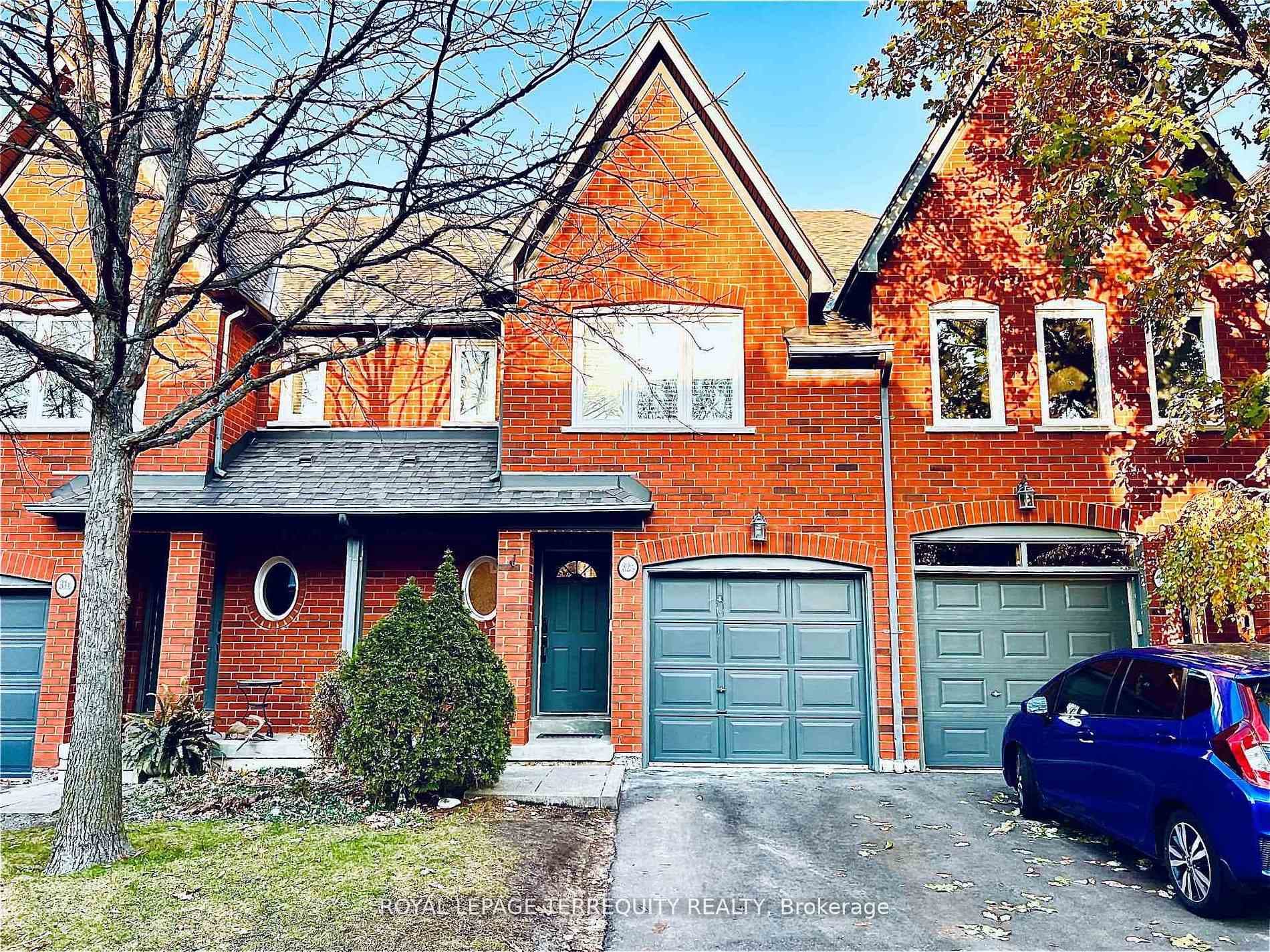 1084 Queen Street Unit 32B, Mississauga, ON L5H 4K4 - Photo 1