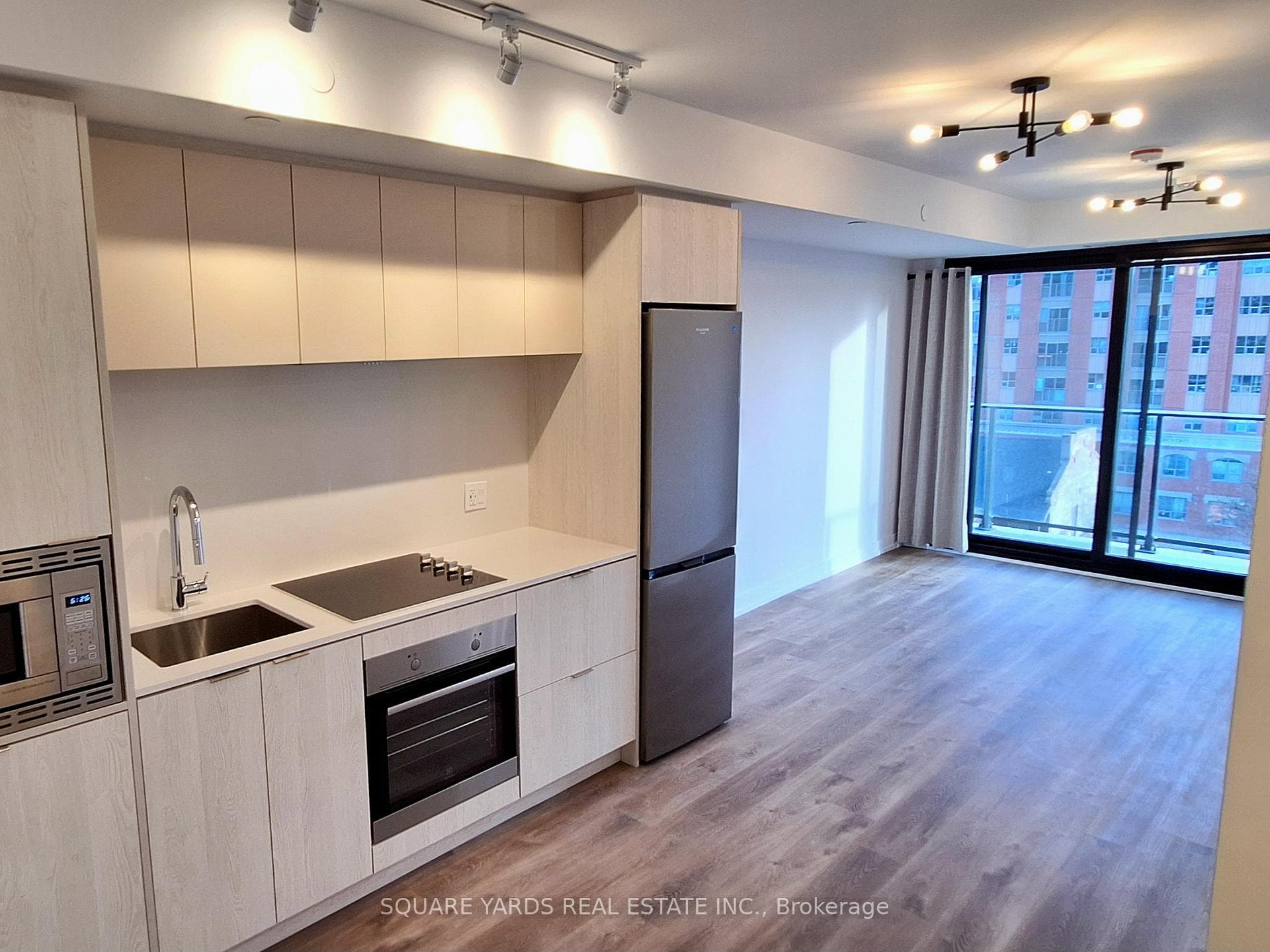 1 Jarvis Street Unit 708, Hamilton, ON L8R 0A8 - Photo 1