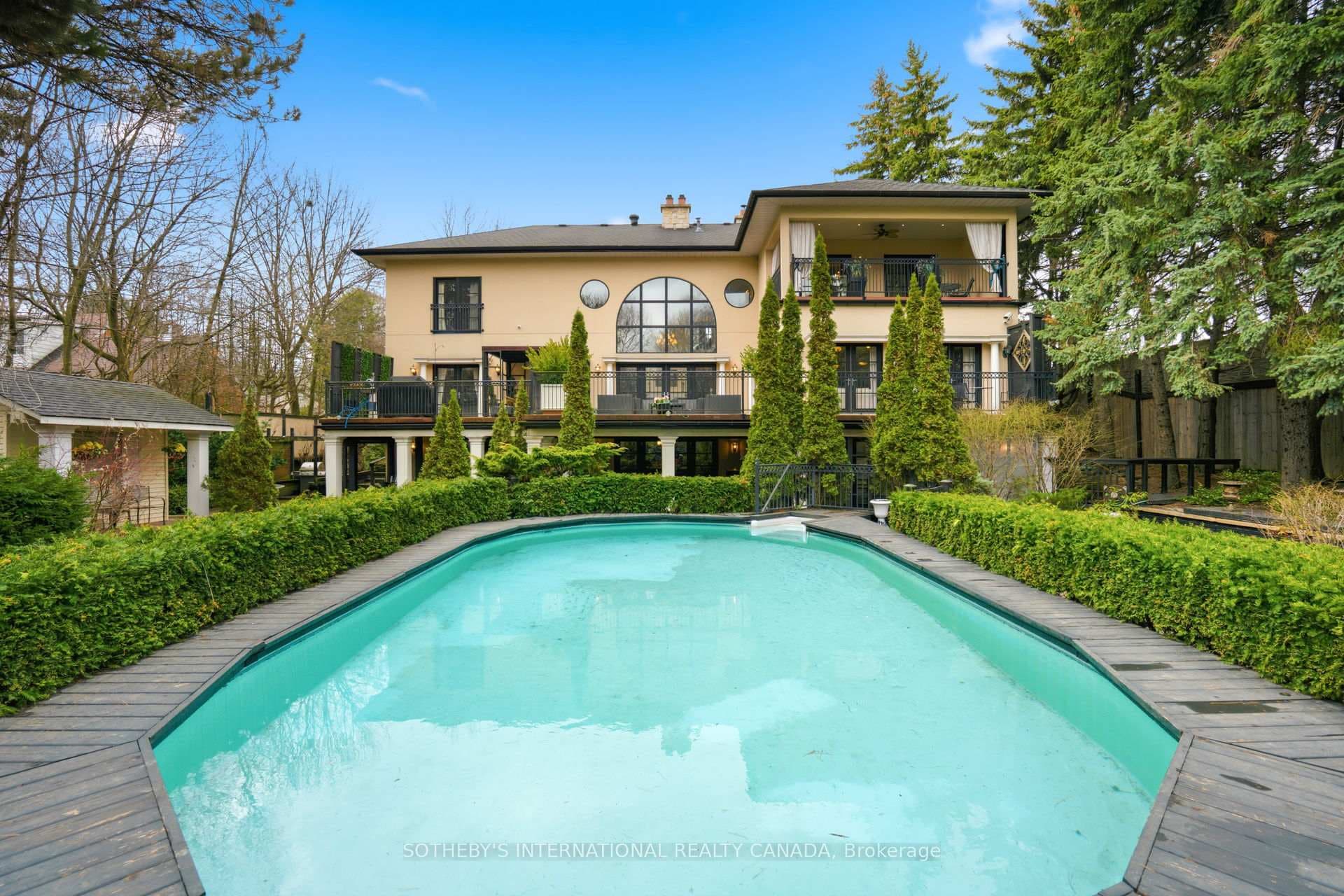 55 Pine Ridge Drive, Scarborough Town Centre, ON M1M 2X6 - Photo 1