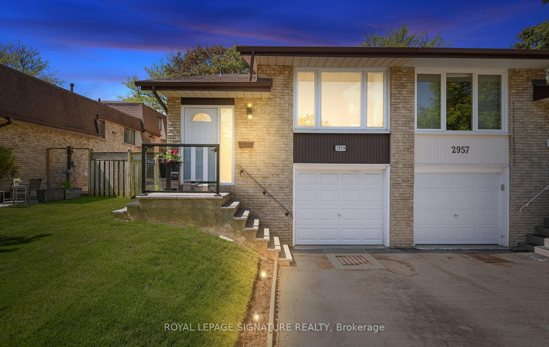 2959 Arvida Circle, Mississauga, ON L5N 1R6 - Photo 1