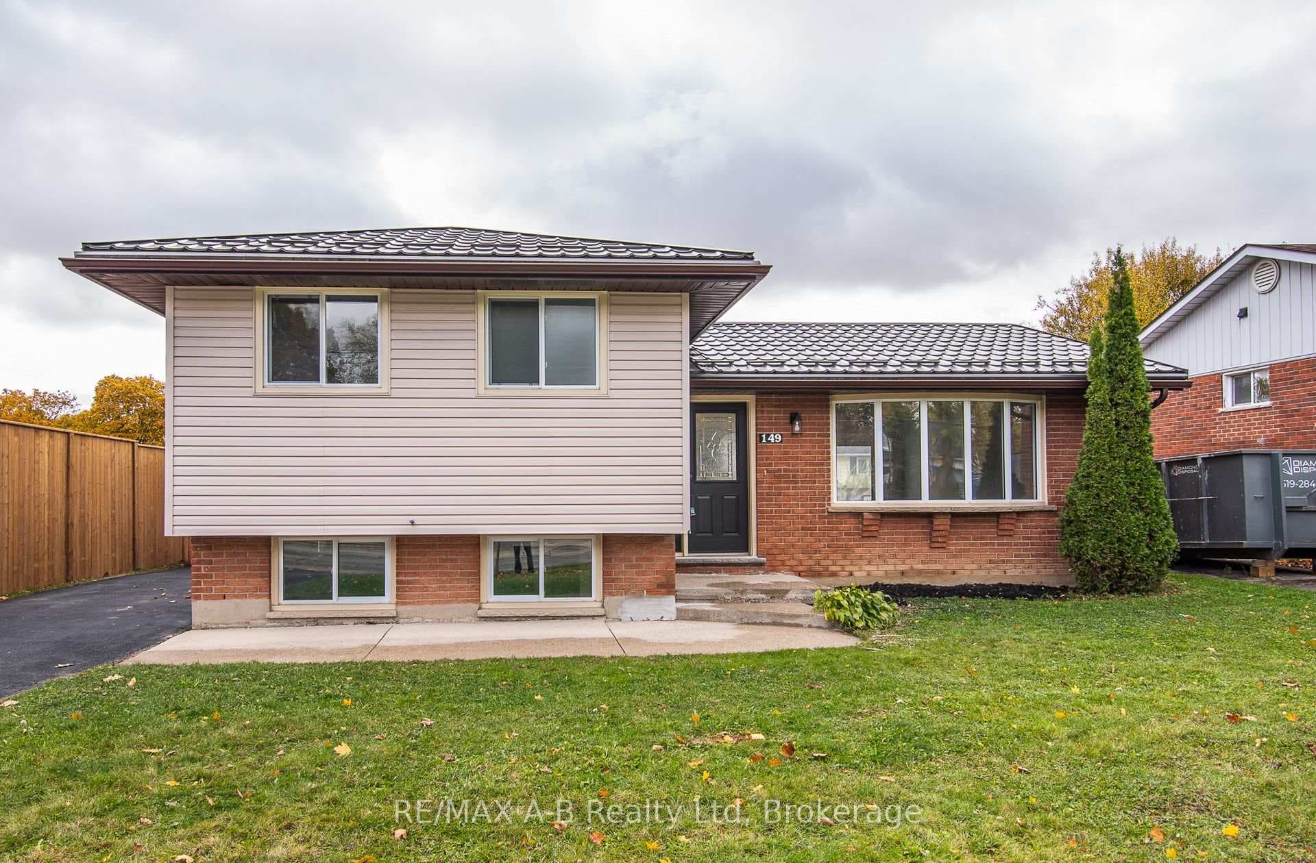 149 Norfolk Street, Stratford, ON N5A 3Y7 - Photo 1