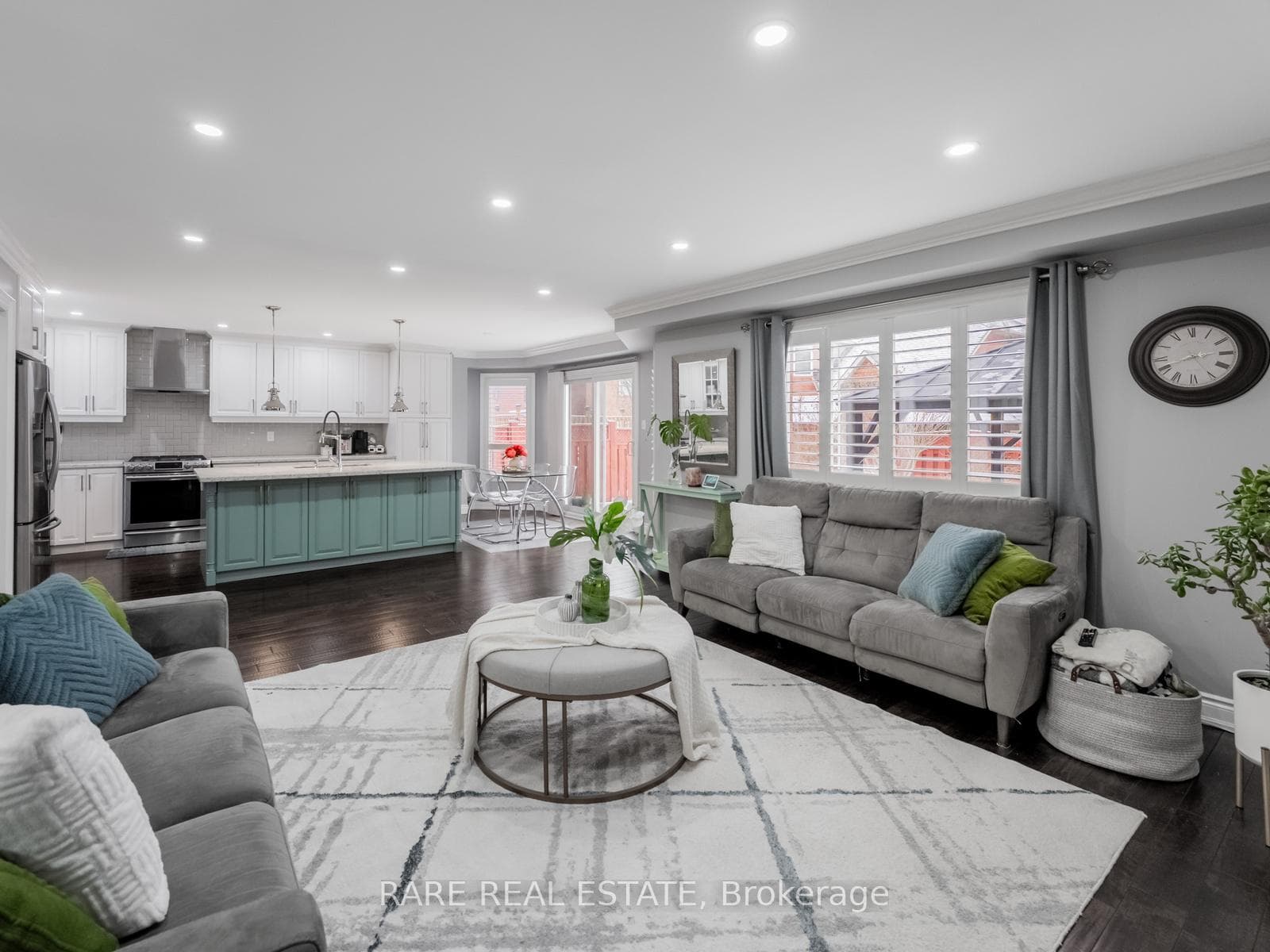 33 SOUTHBEND Drive, Brampton, ON L7A 1K5 - Photo 1