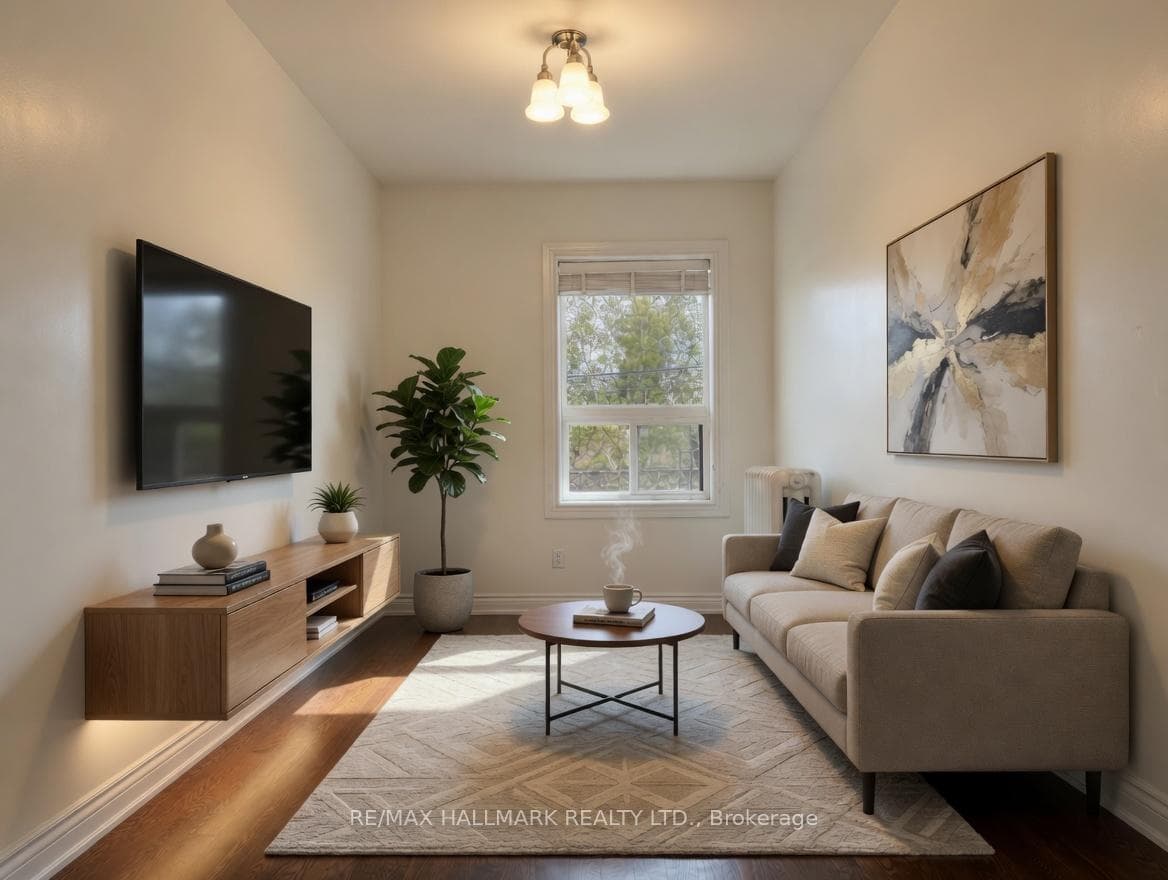 2038 Danforth Avenue Unit 2, Danforth / East York, ON M4C 1J6 - Photo 1