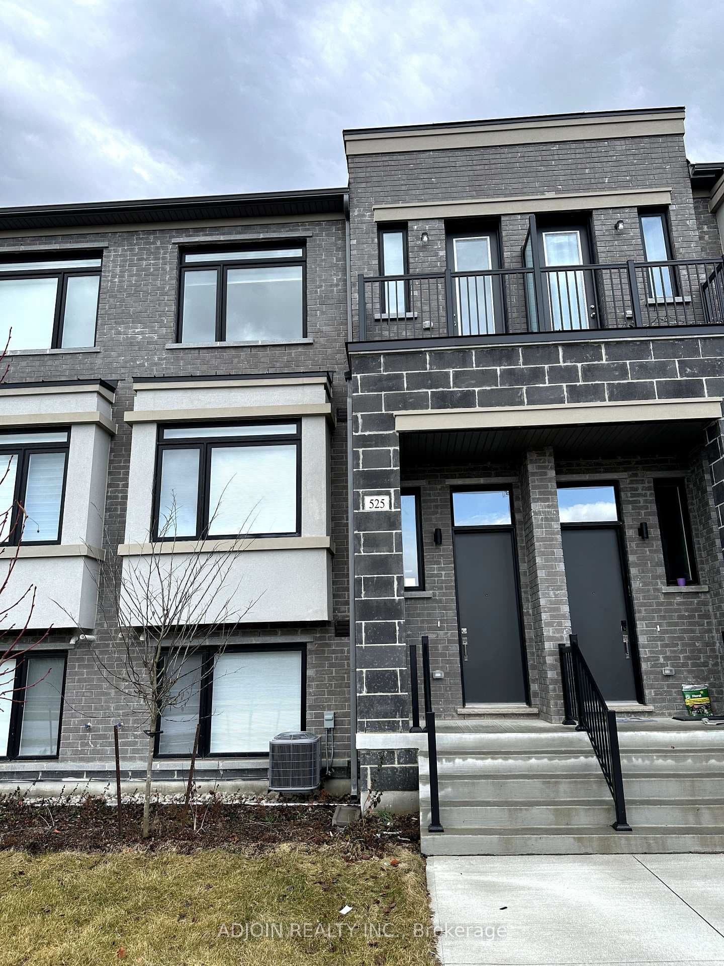 525 Marc Santi Boulevard, Vaughan, ON L6A 5C5 - Photo 1