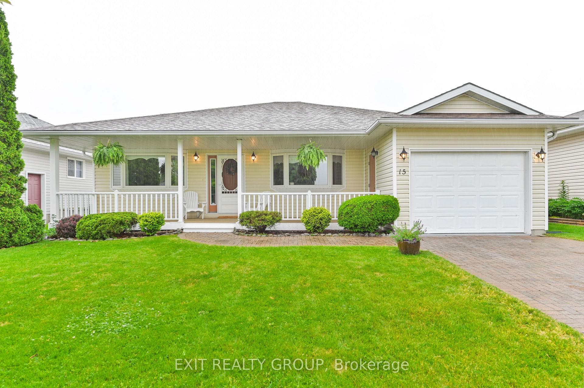 15 Maplehurst Crescent, Prince Edward County