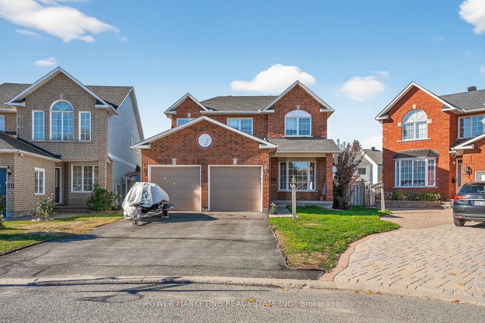 22 New Deighton Crescent, Barrhaven