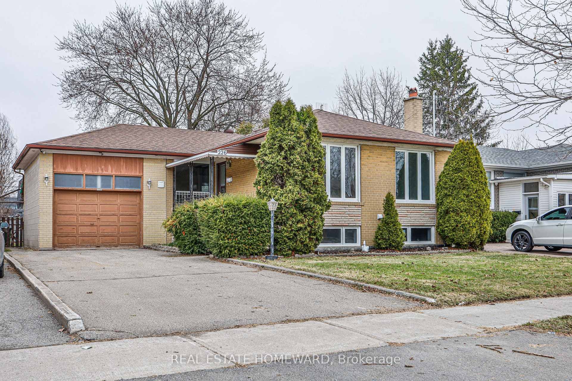 226 Pleasant Avenue Unit Main, Thornhill / Willowdale, ON M2M 1M5 - Photo 1