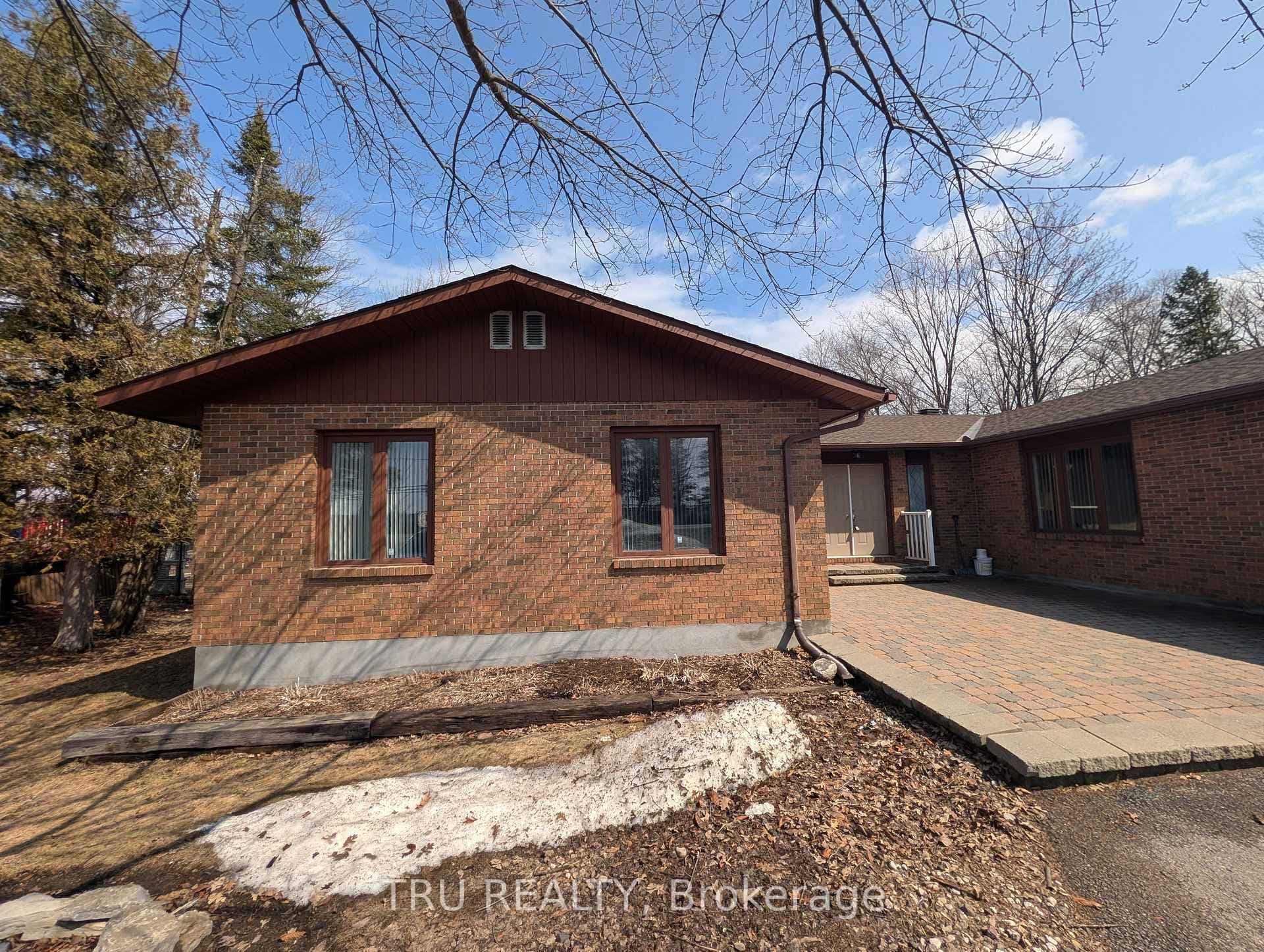 1083 Carp Road Unit Unit A, Stittsville - Munster - Richmond, ON K2S 1B9 - Photo 1