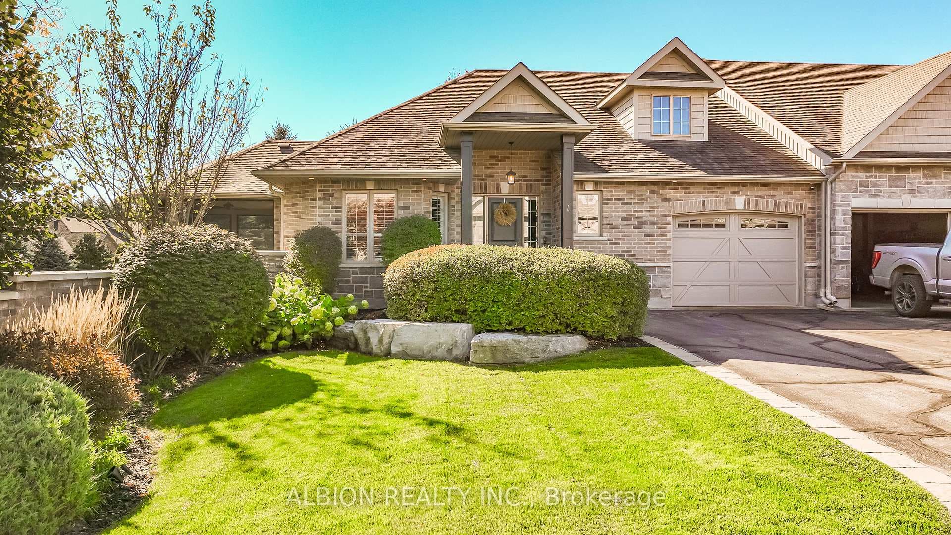 Welcome to 8 Reddington Drive #1