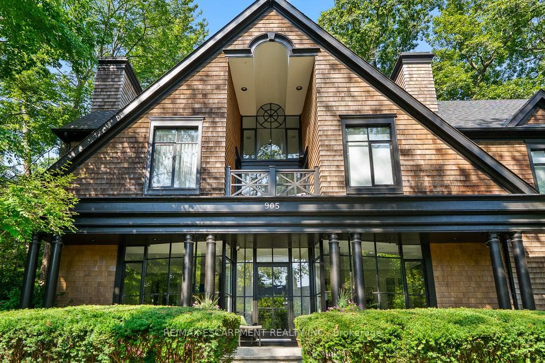 905 Sangster Avenue, Mississauga, ON L5H 2Y3 - Photo 1