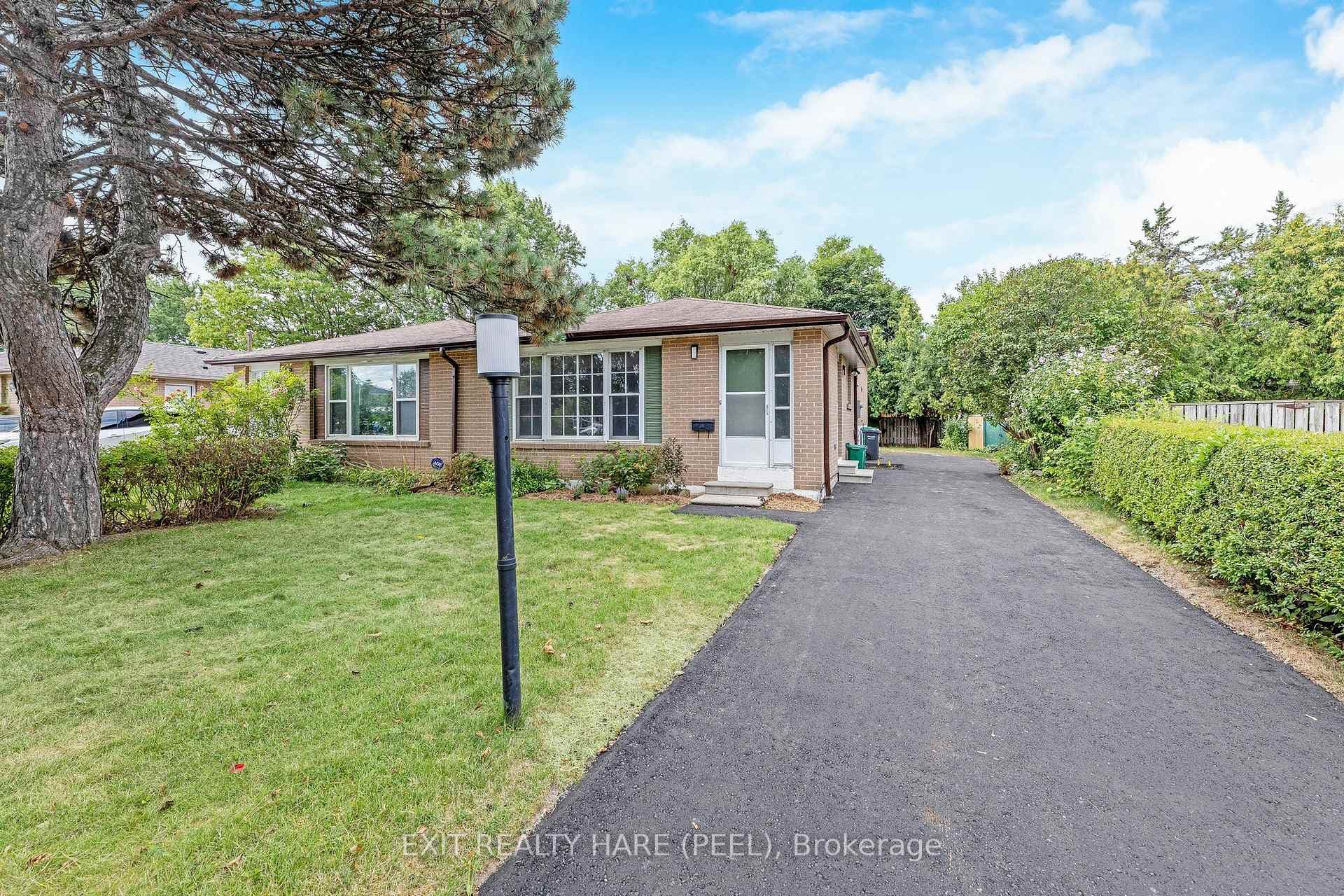 5 Garside Crescent, Brampton