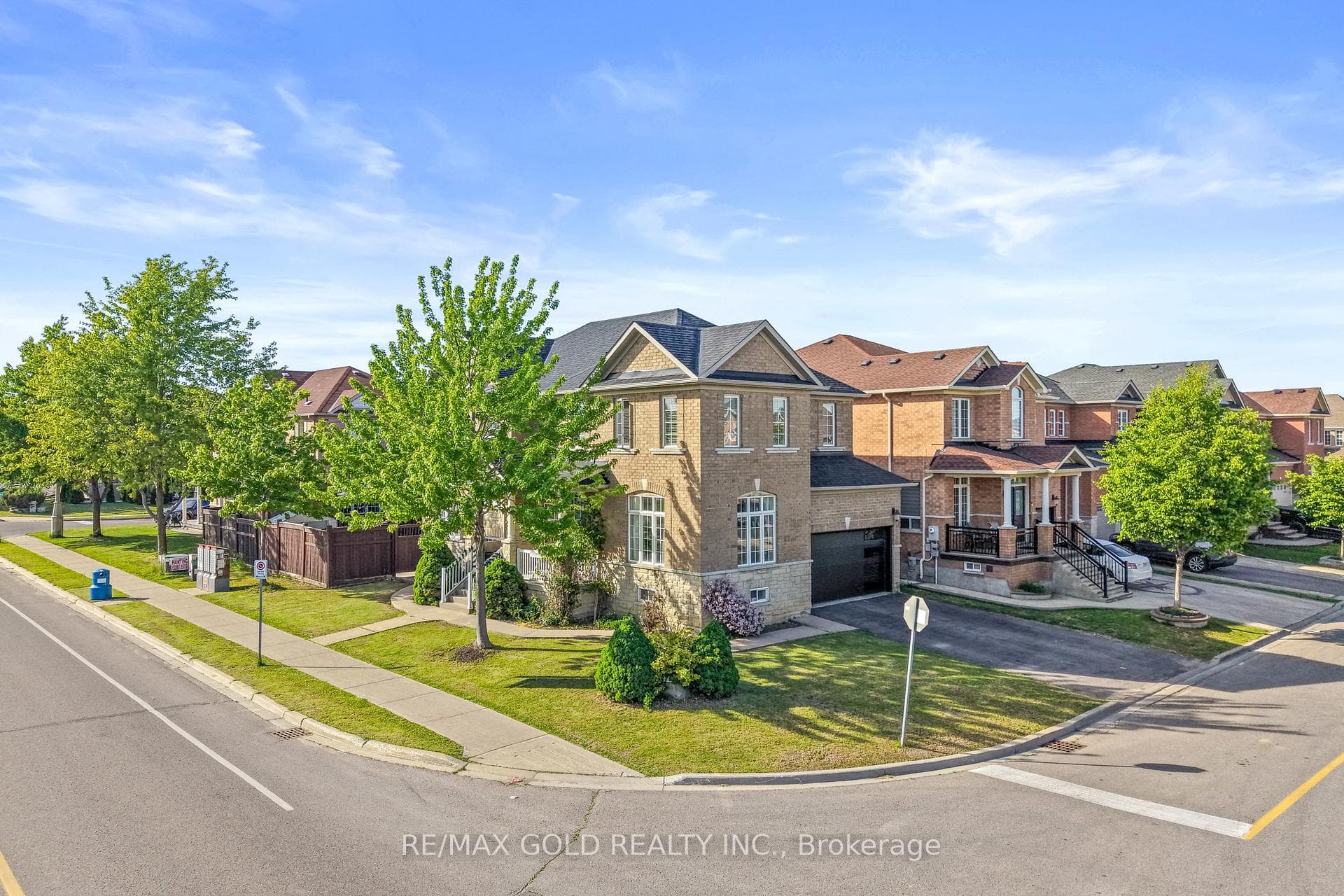 261 Mountainash Road, Brampton, ON L6R 3M3 - Photo 1
