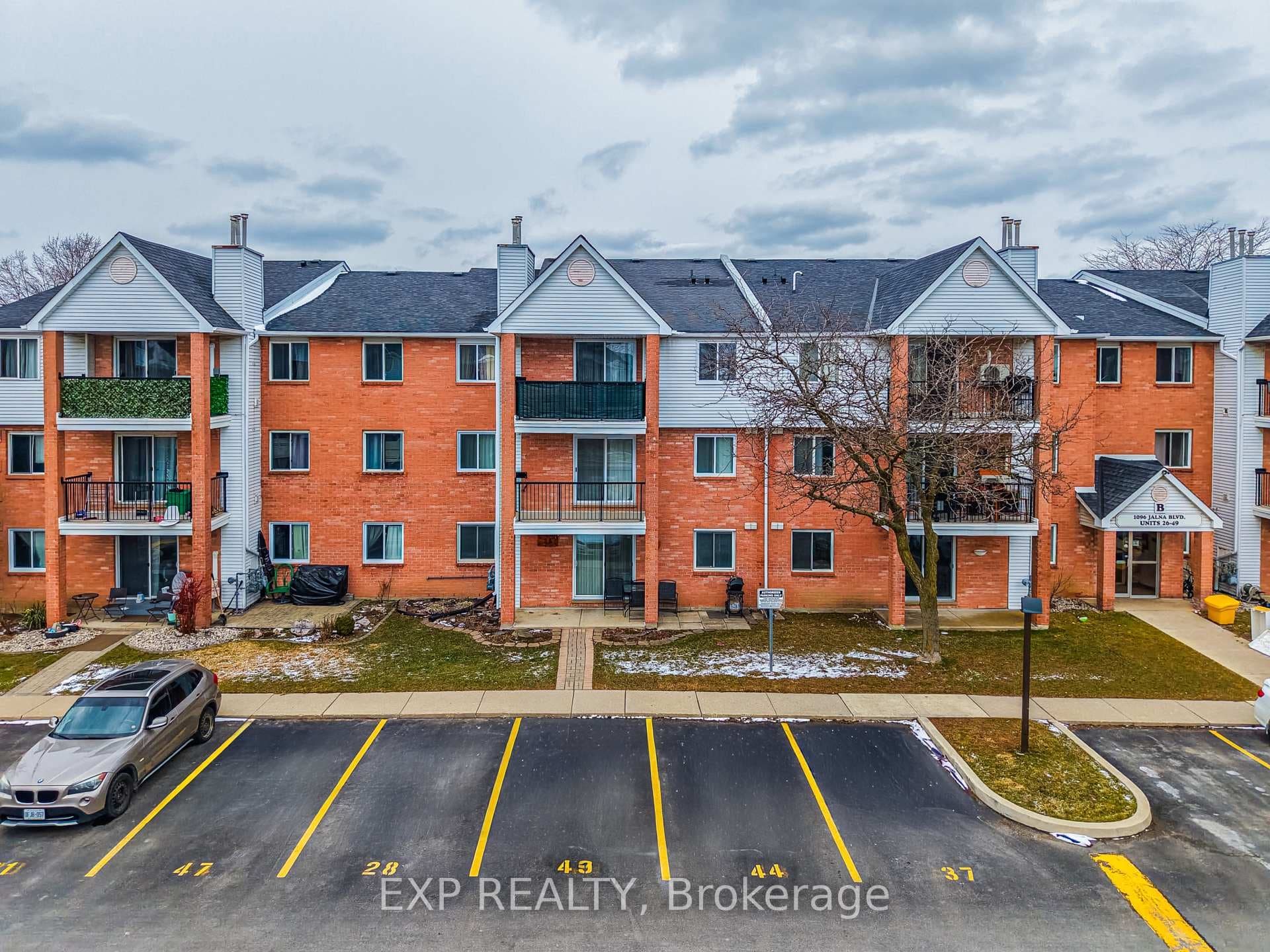 1096 Jalna Boulevard Unit 28, London South, ON N6E 3B8 - Photo 1