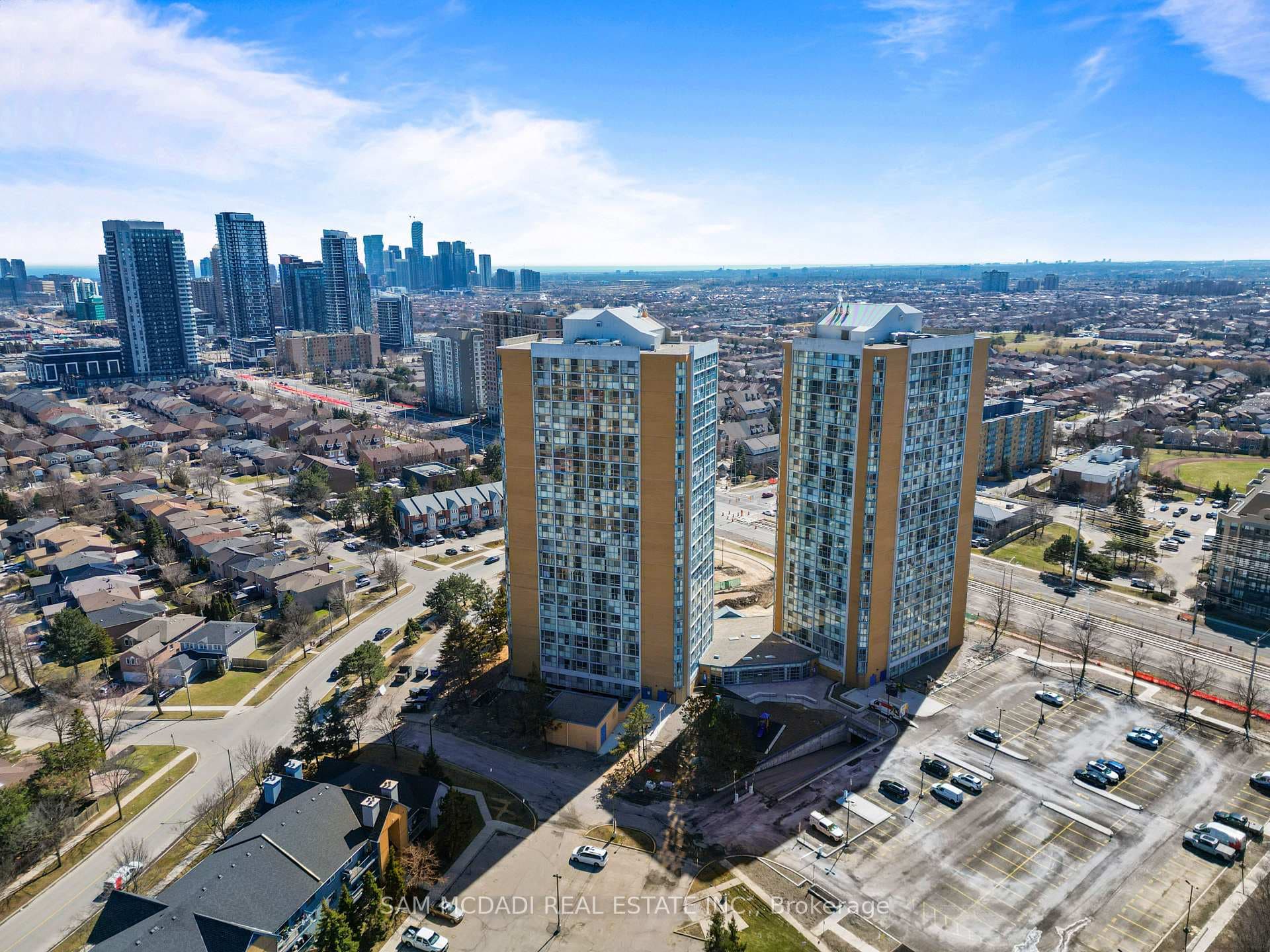 35 Trailwood Drive Unit 1111, Mississauga, ON L4Z 3L6 - Photo 1