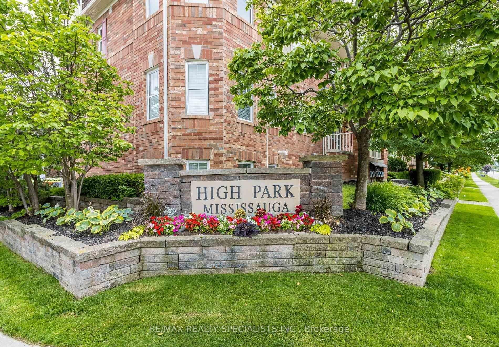 614 Shoreline Drive Unit 5, Mississauga, ON L5B 0A8 - Photo 1